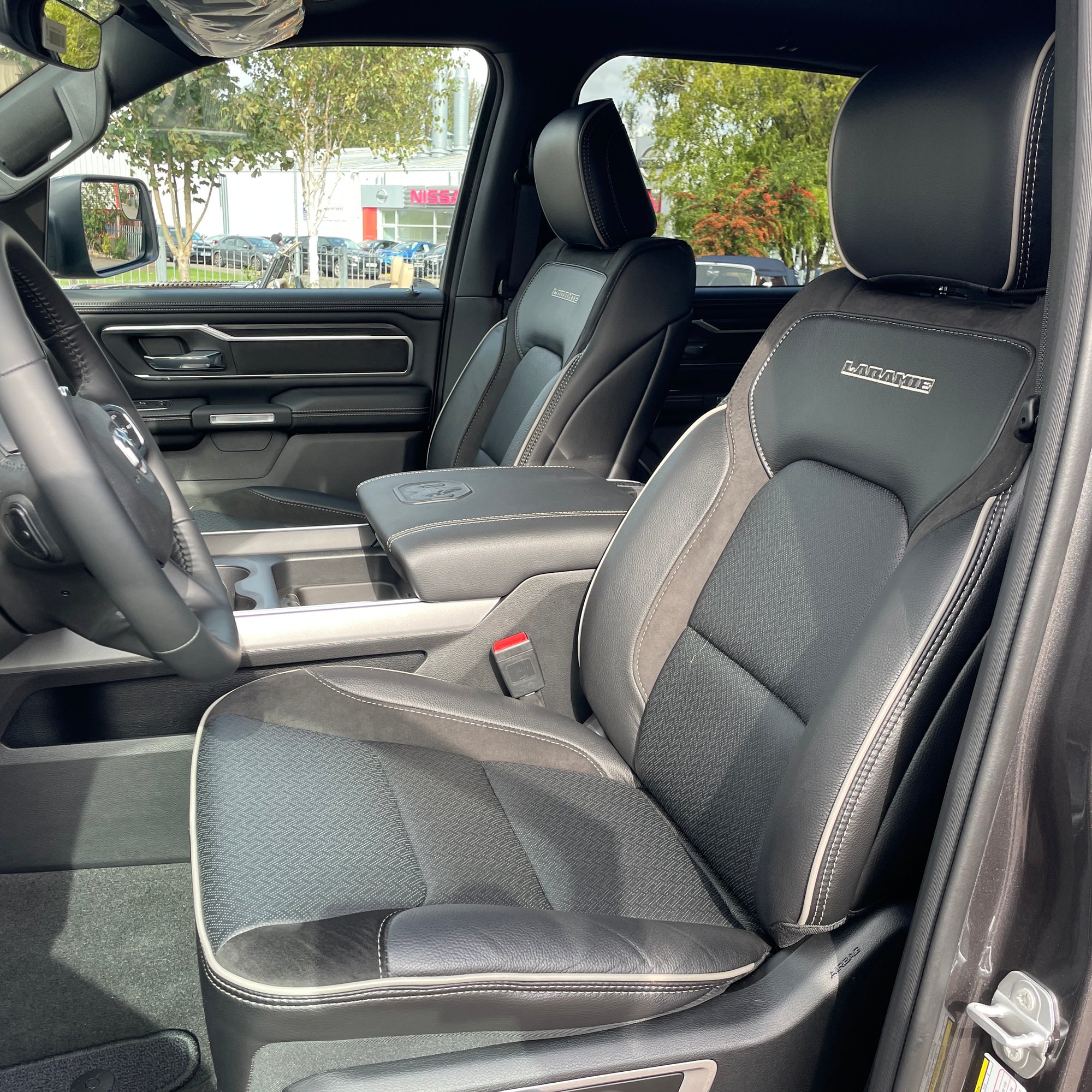 2023 RAM 1500 LARAMIE SPORT CREW CAB - GRANITE CRYSTAL WITH BLACK