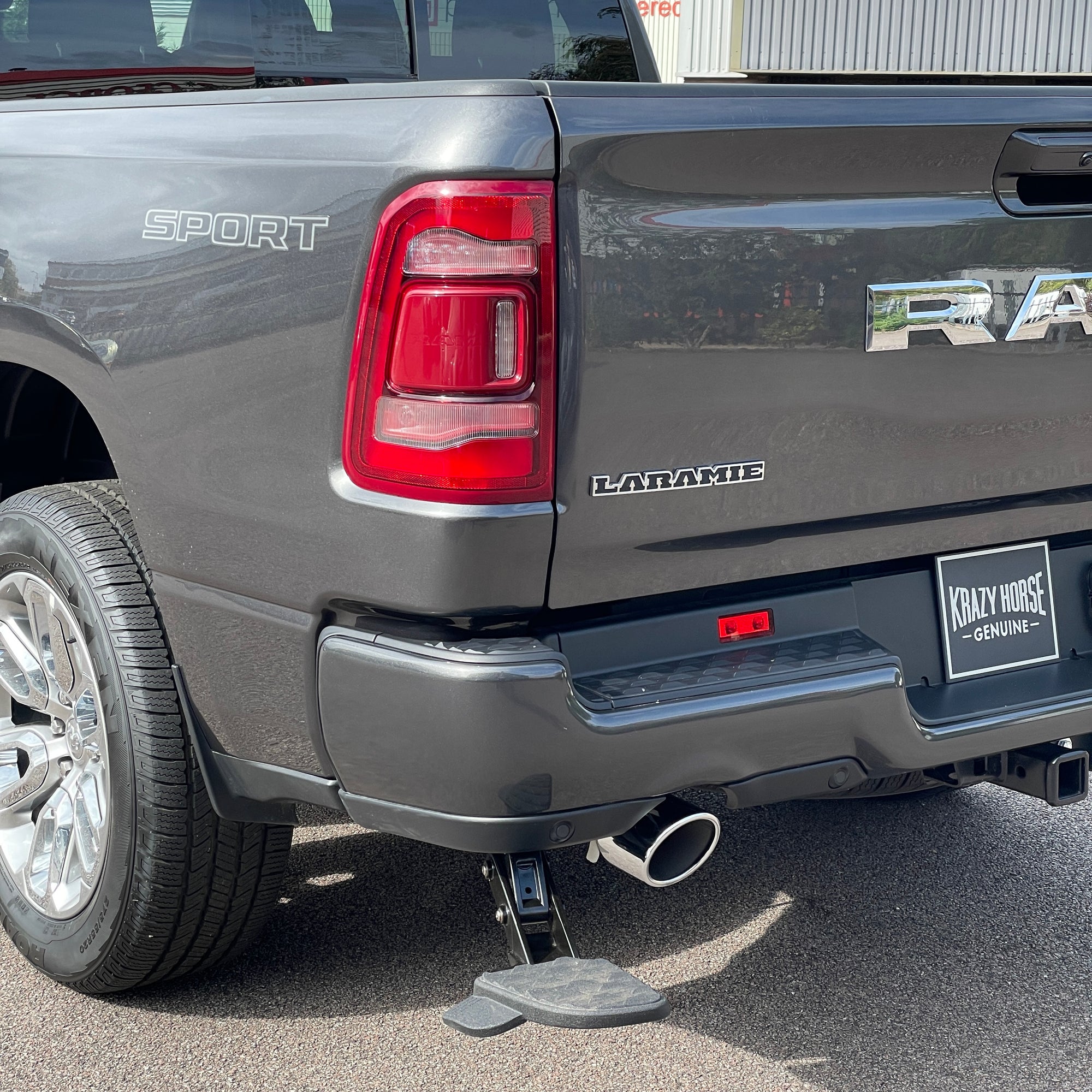 2023 RAM 1500 LARAMIE SPORT CREW CAB - GRANITE CRYSTAL WITH BLACK