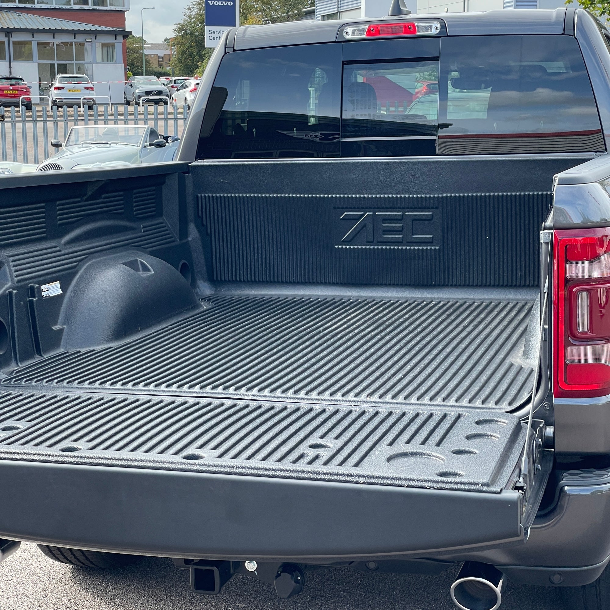 2023 RAM 1500 LARAMIE SPORT CREW CAB - GRANITE CRYSTAL WITH BLACK