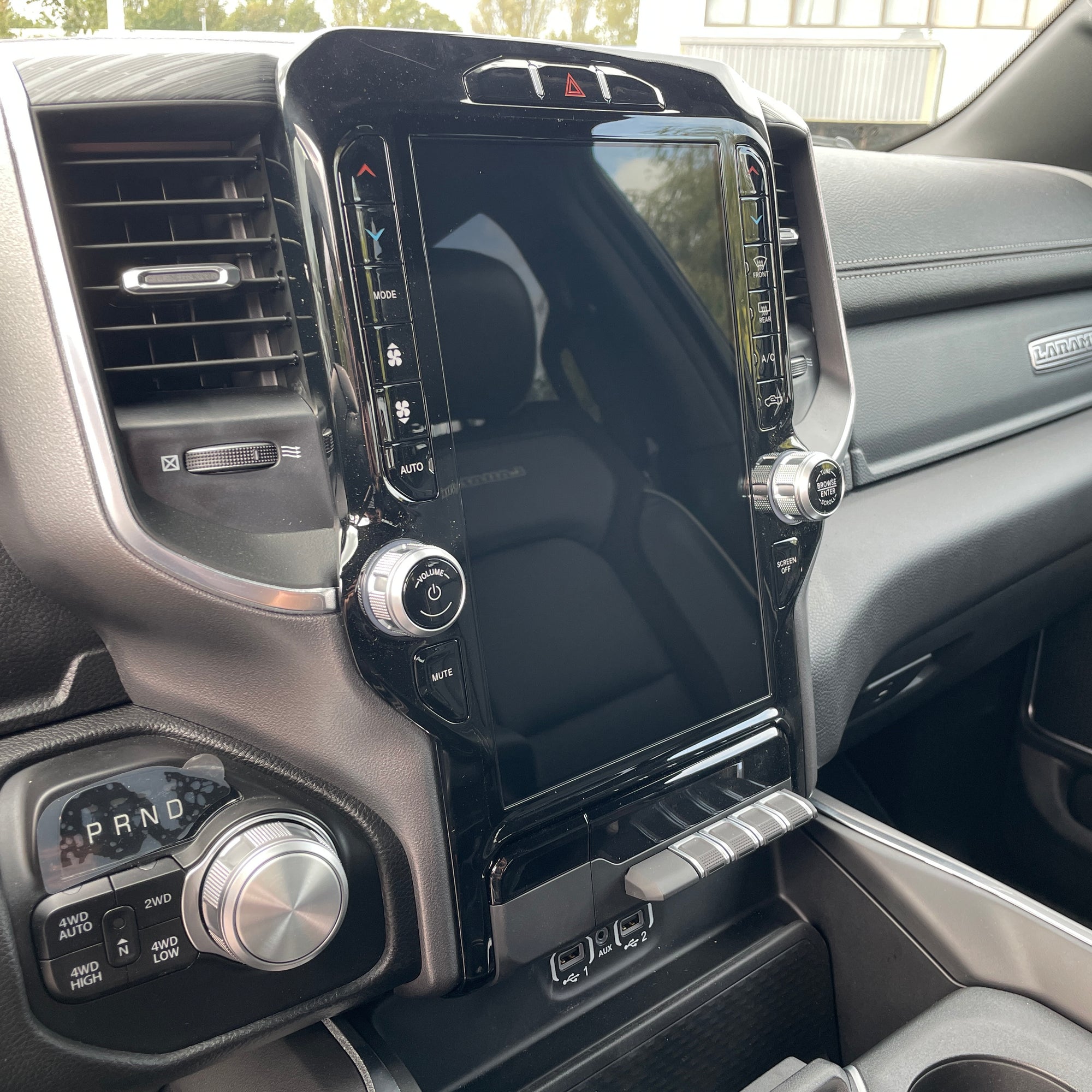 2023 RAM 1500 LARAMIE SPORT CREW CAB - GRANITE CRYSTAL WITH BLACK