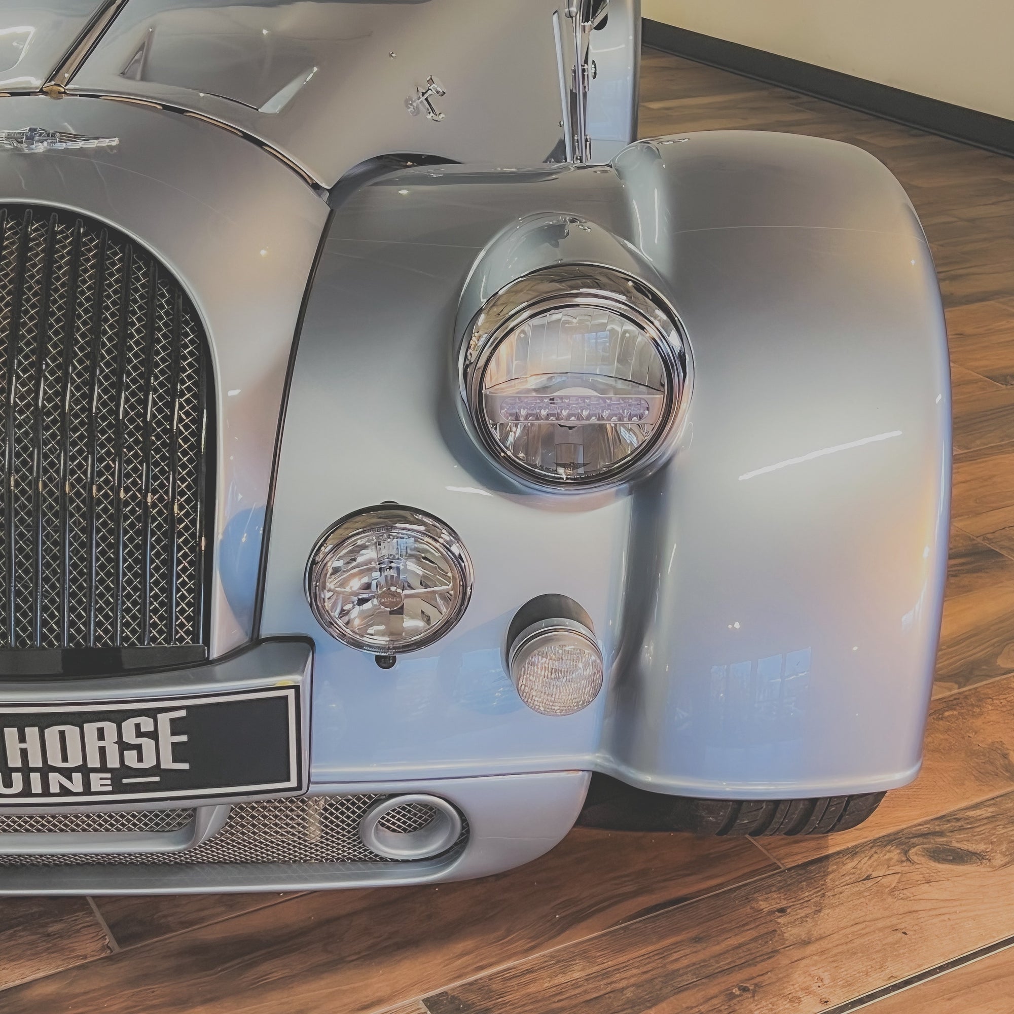 Morgan Plus SIX  3.0 Straight 6 Turbo -   Liquid Blue Chrome