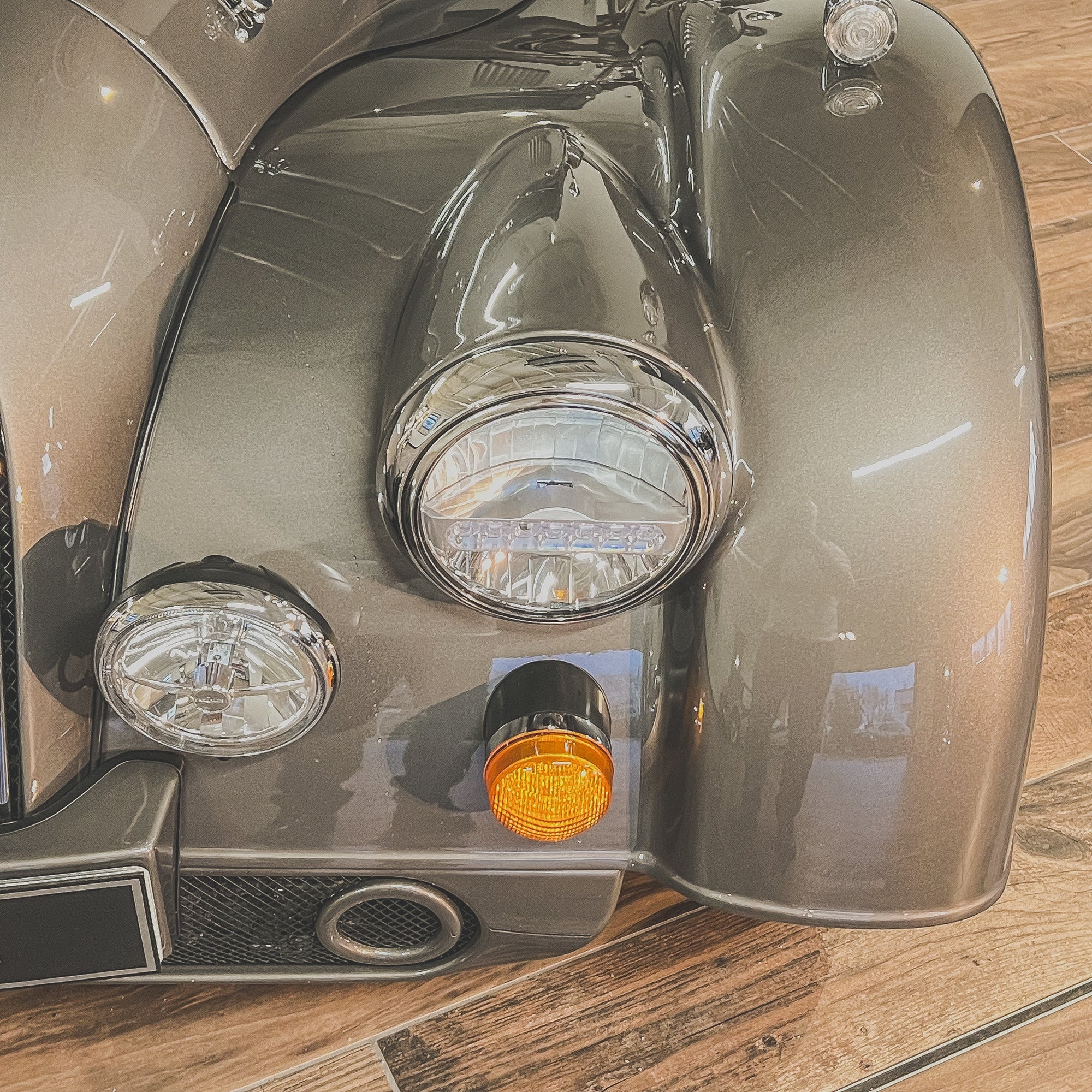 Morgan Plus Four 2.0 Auto - Antique Bronze