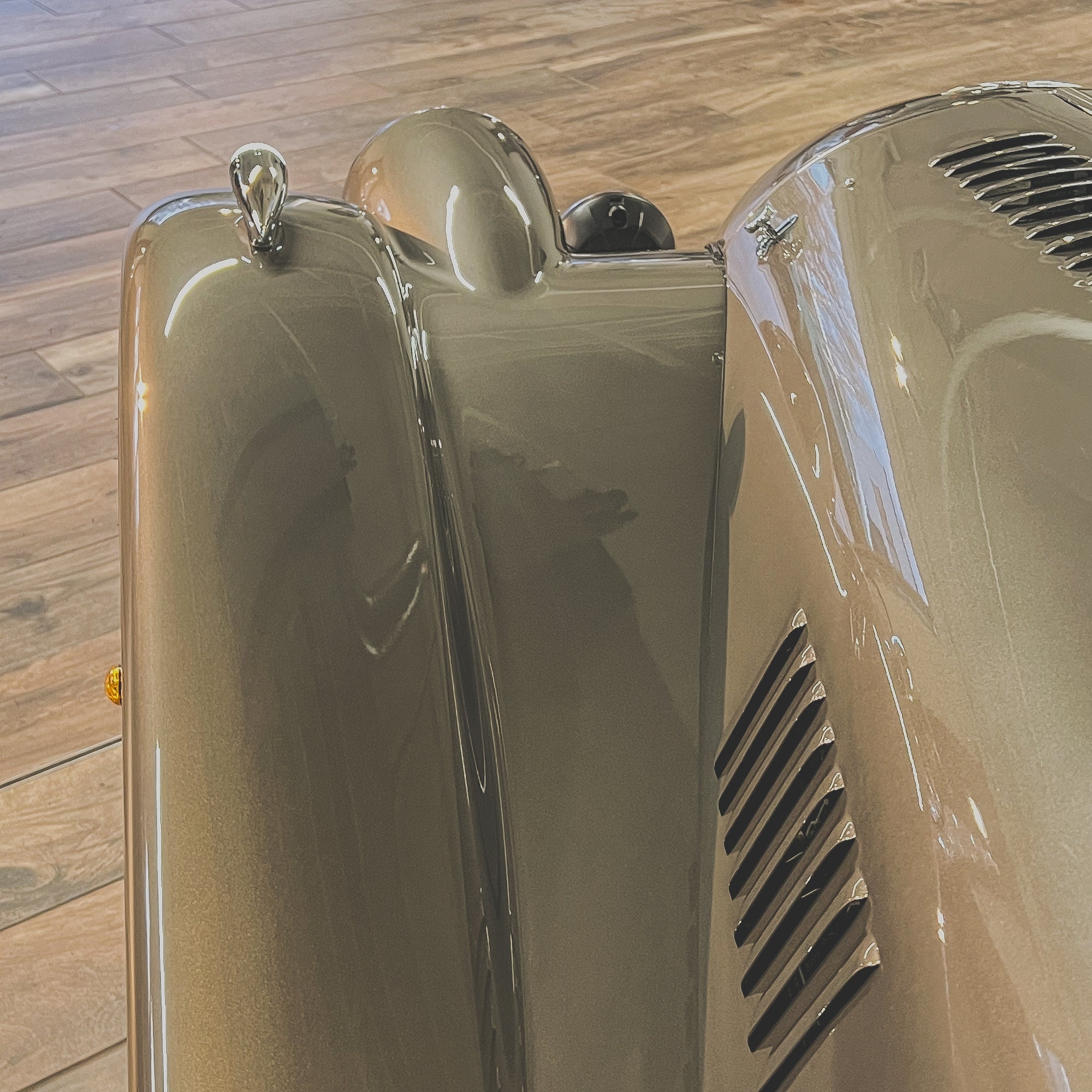 Morgan Plus Four 2.0 Auto - Antique Bronze