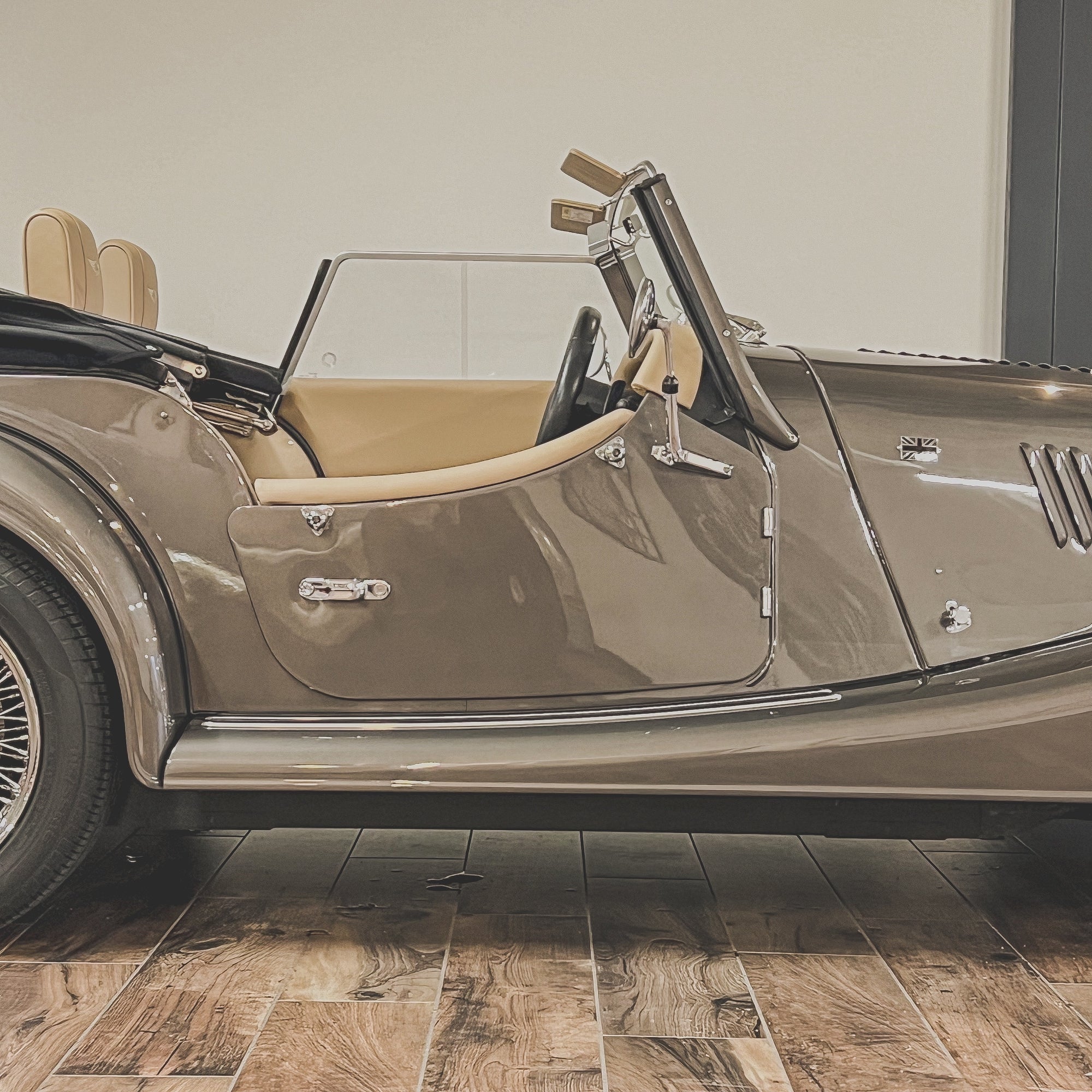 Morgan Plus Four 2.0 Auto - Antique Bronze