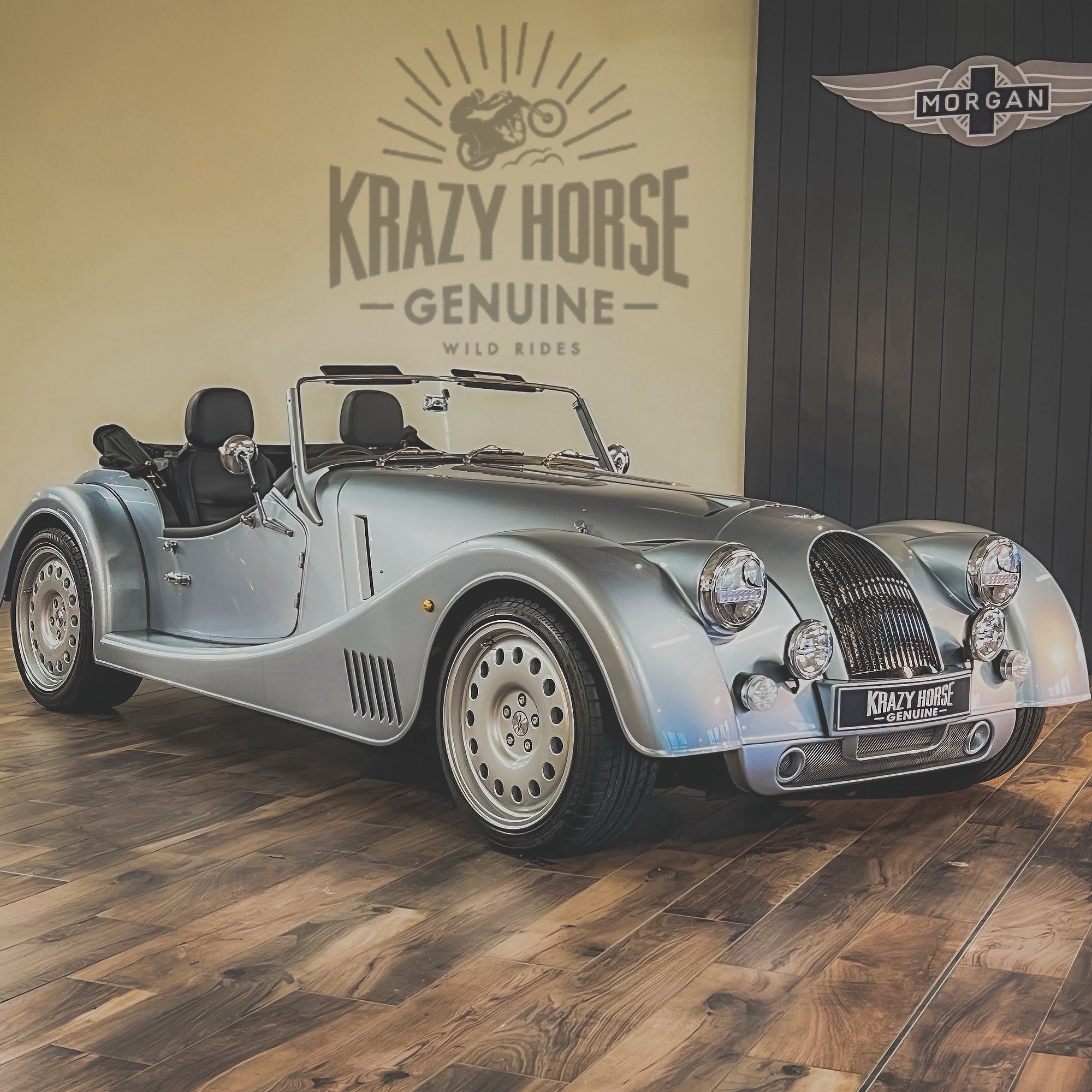 Morgan Plus SIX  3.0 Straight 6 Turbo -   Liquid Blue Chrome