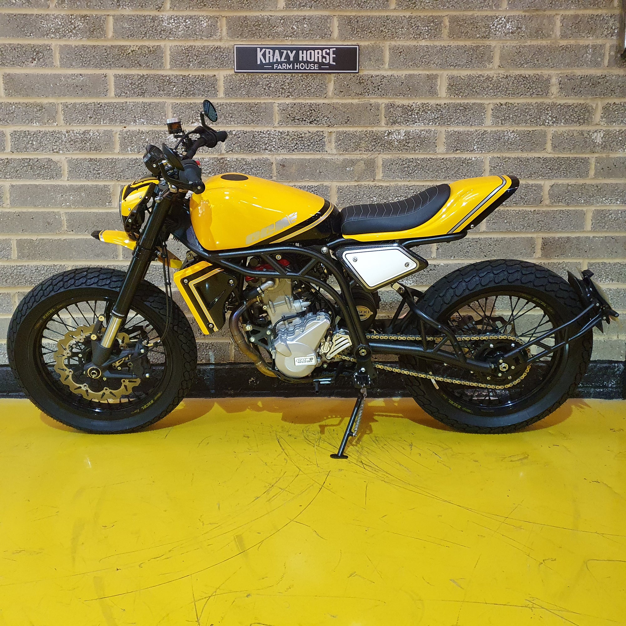 CCM Spitfire Street Tracker - Yellow/Black