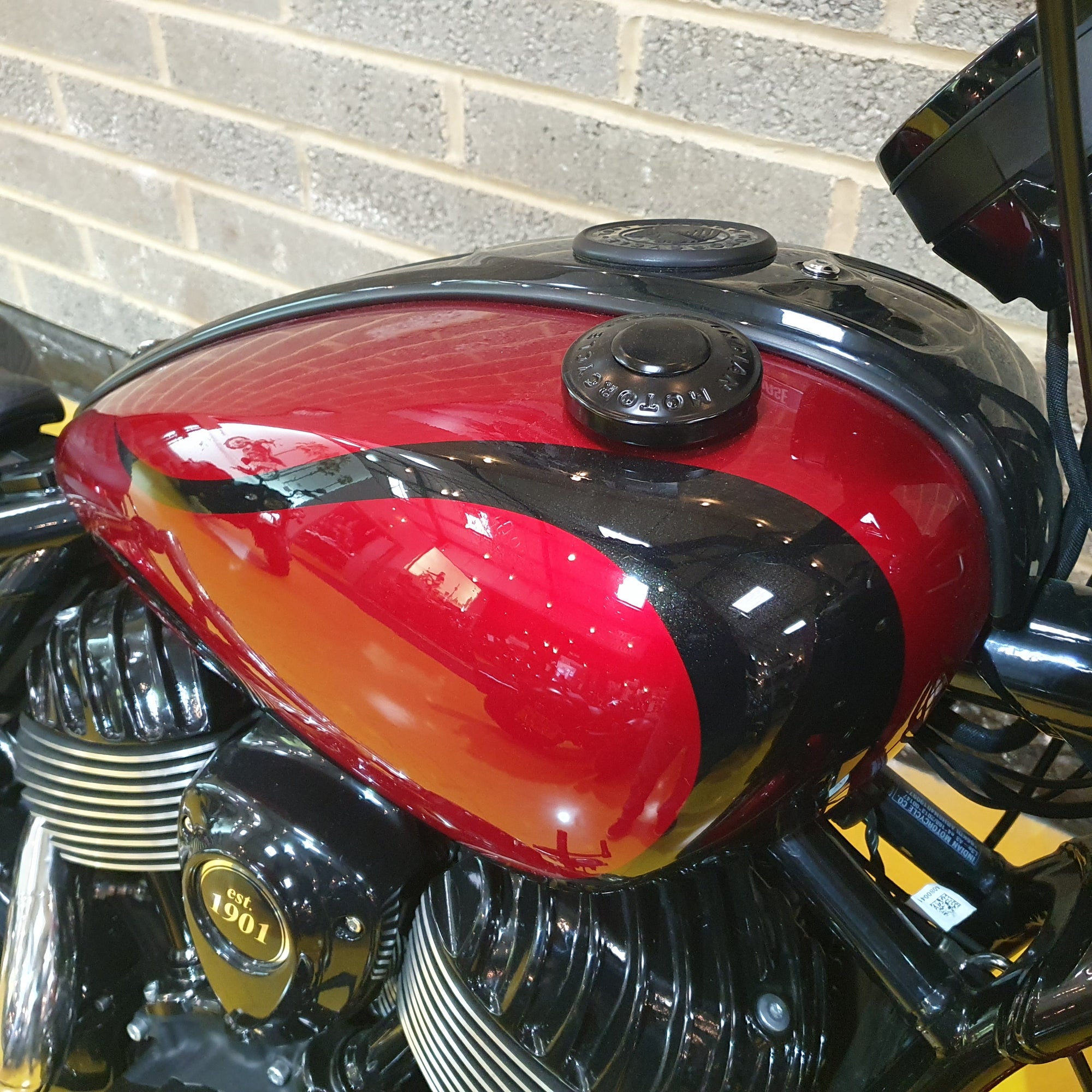 Indian Chief Bobber Dark Horse - Custom Candy Red tank