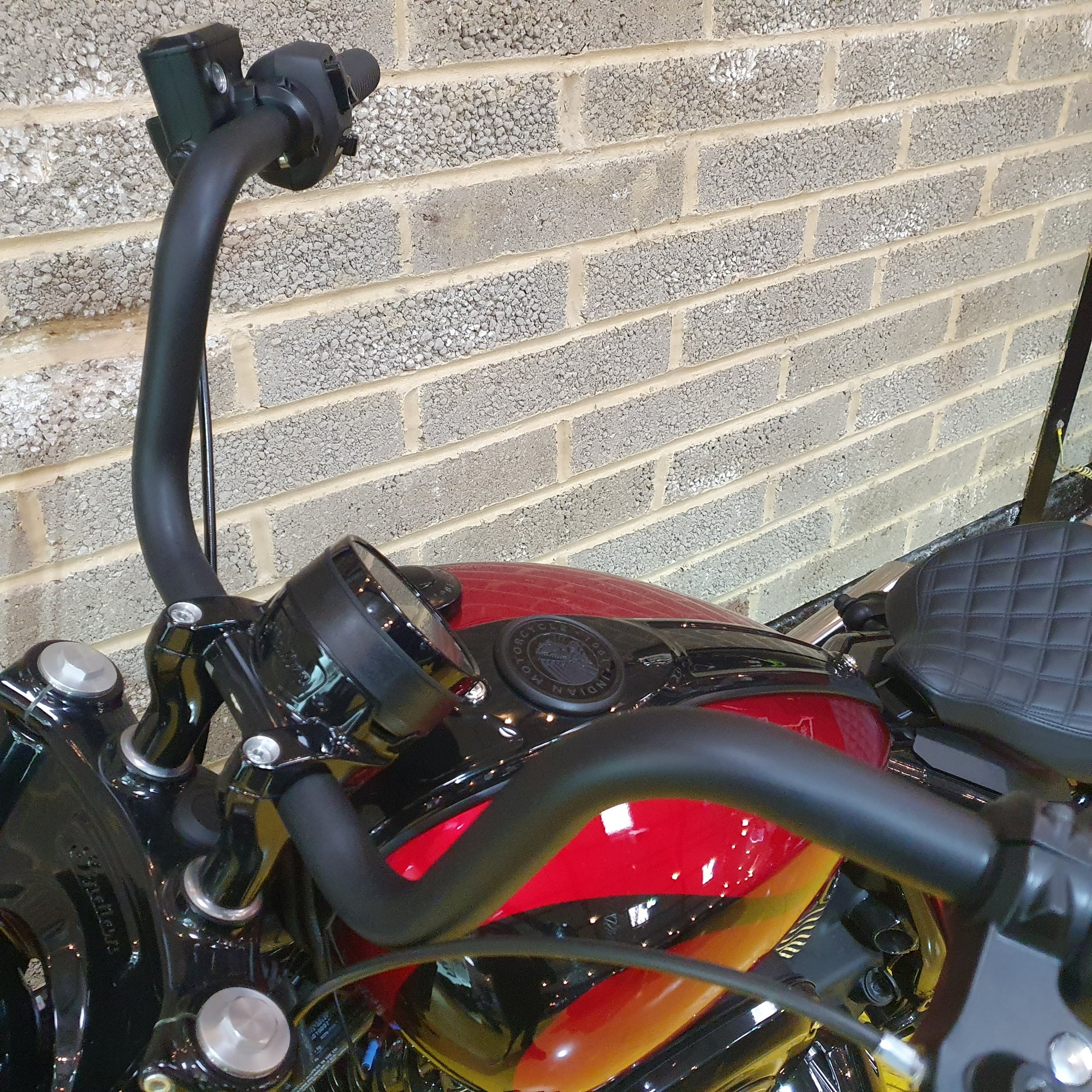 Indian Chief Bobber Dark Horse - Custom Candy Red