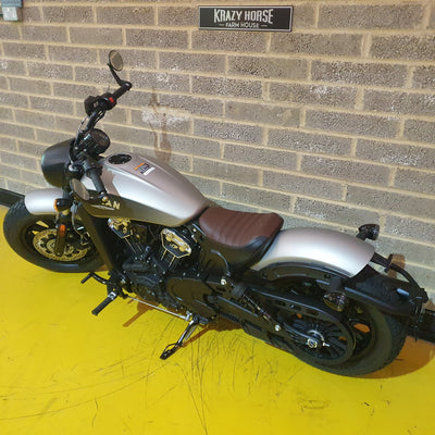 Indian 24 Scout Bobber - Quartz Silver Smoke