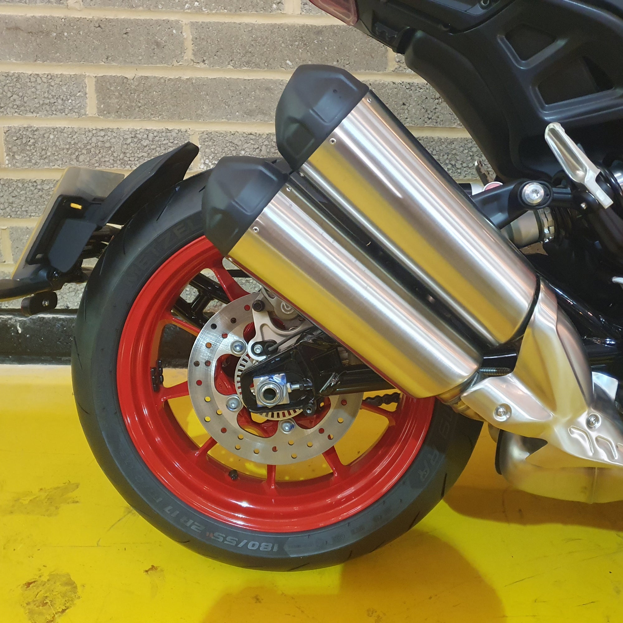 2024 FTR Sport -Storm Grey - Preloved