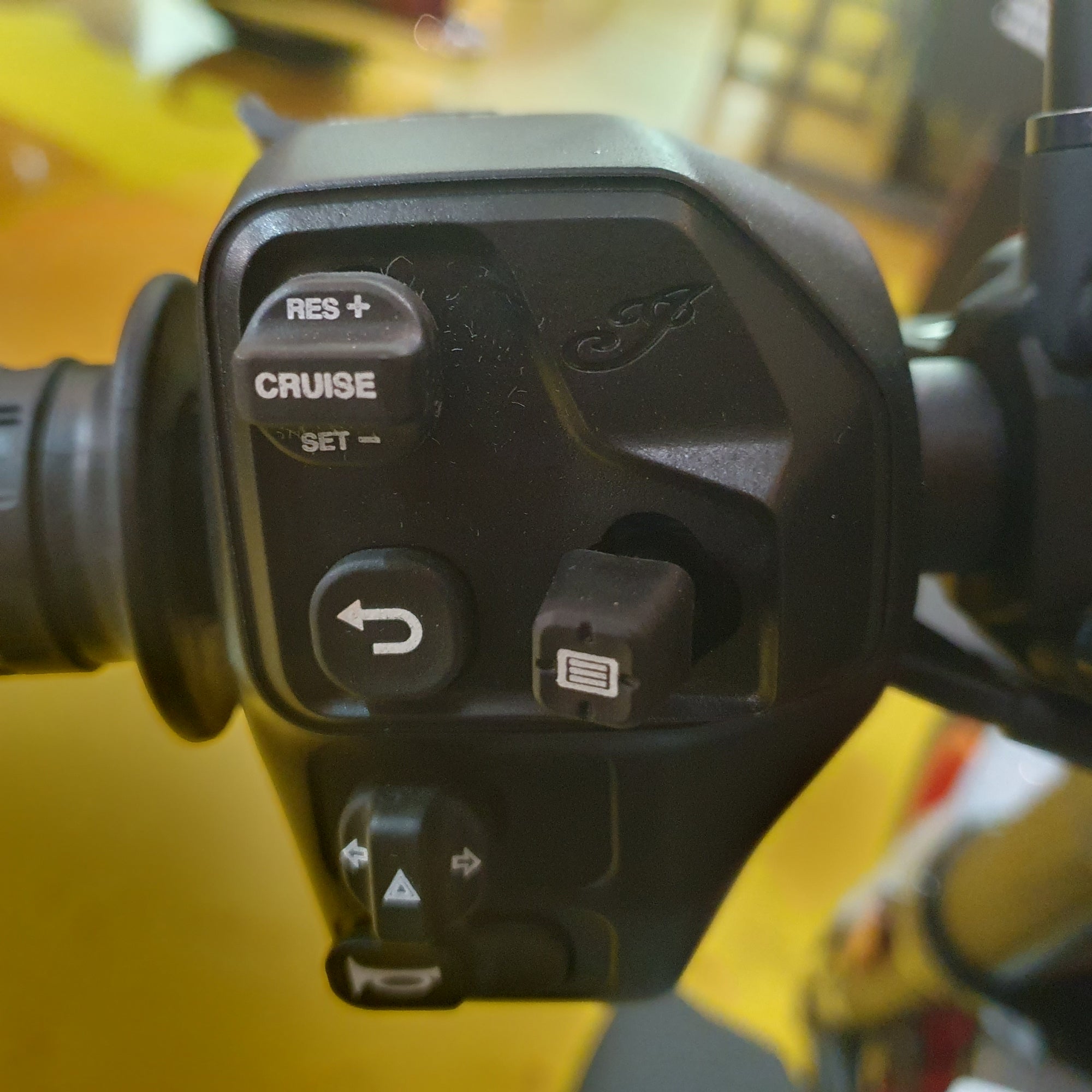 2024 FTR Sport -Storm Grey - Preloved