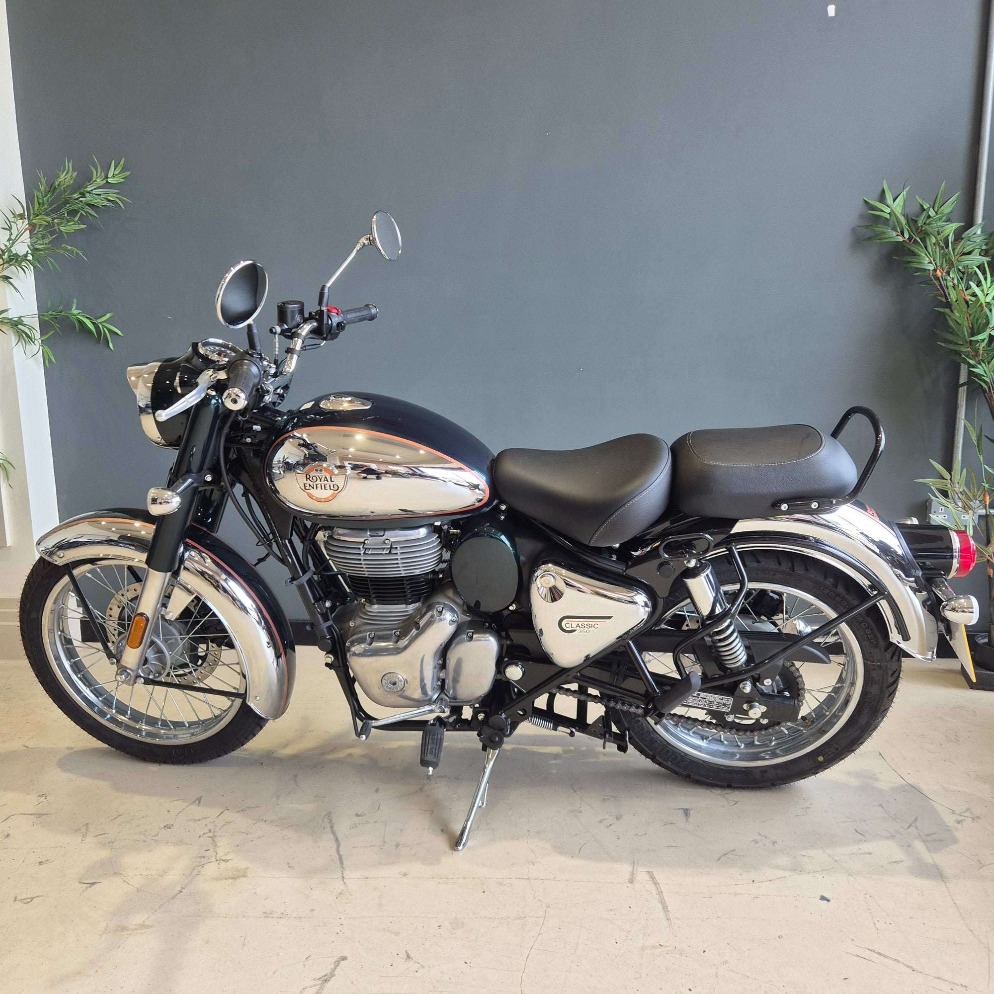 Royal Enfield Classic 350 - Emerald Green - PreLoved