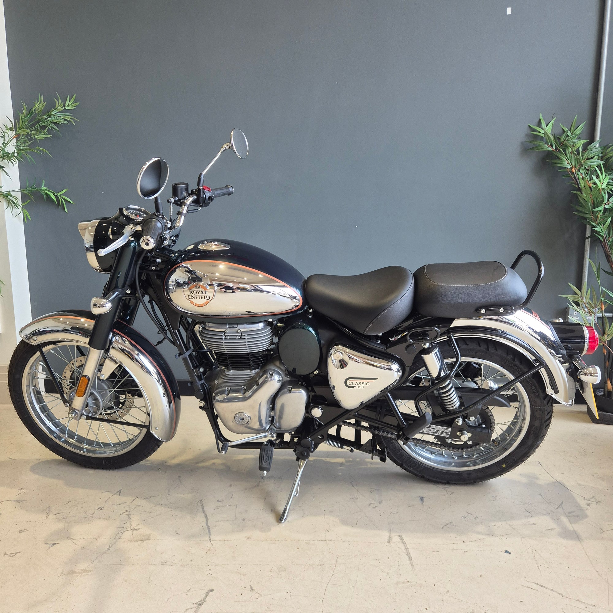 Royal Enfield Classic 350 - Emerald Green - PreLoved