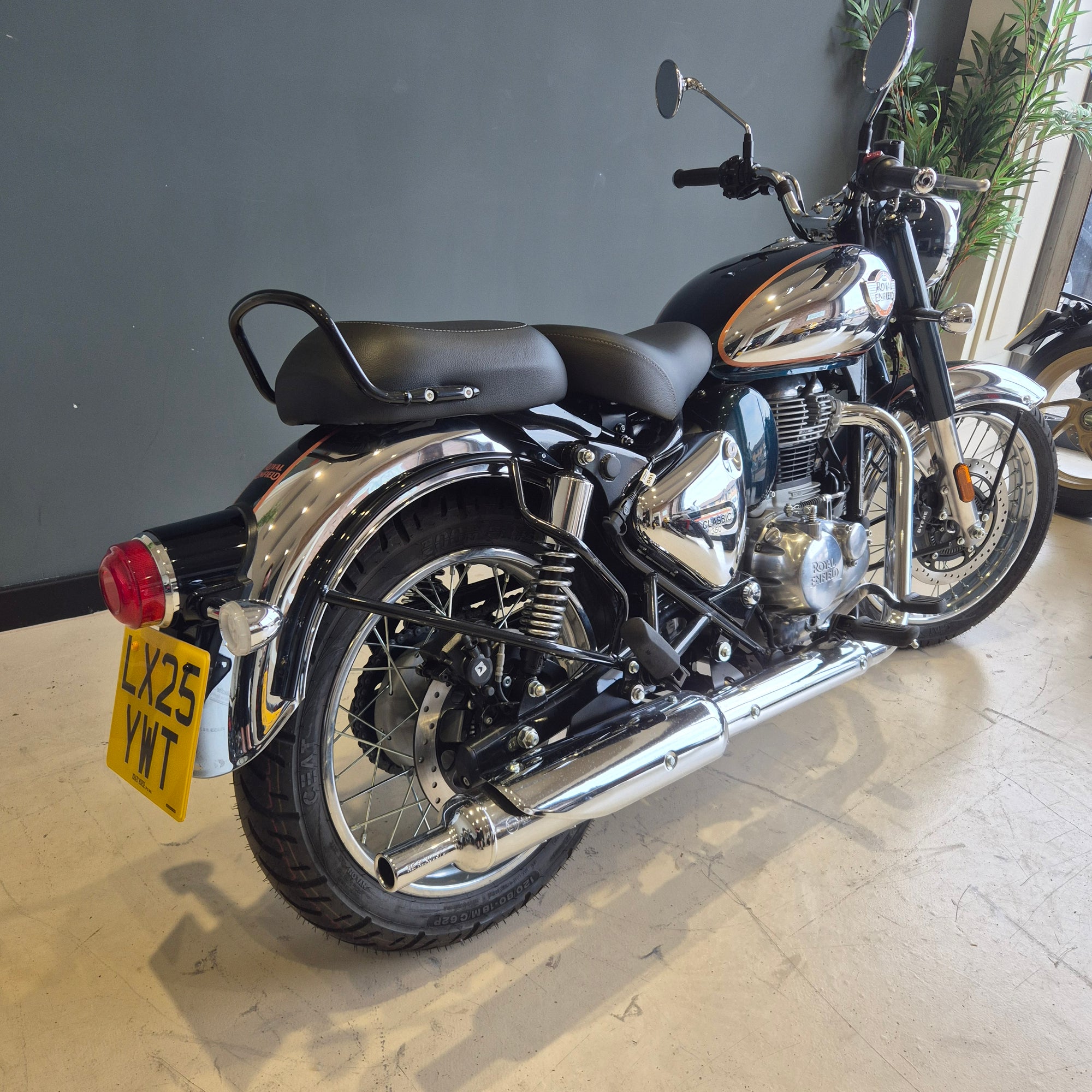 Royal Enfield Classic 350 - Emerald Green - PreLoved