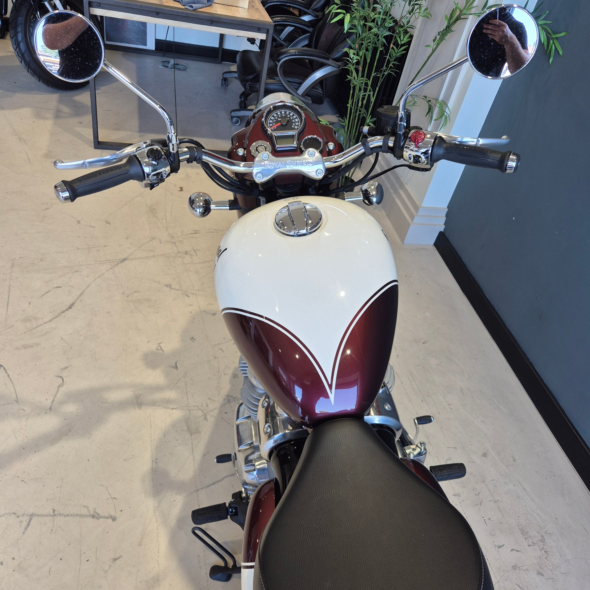 Royal Enfield Classic 650 - Vallam Red - PreLoved