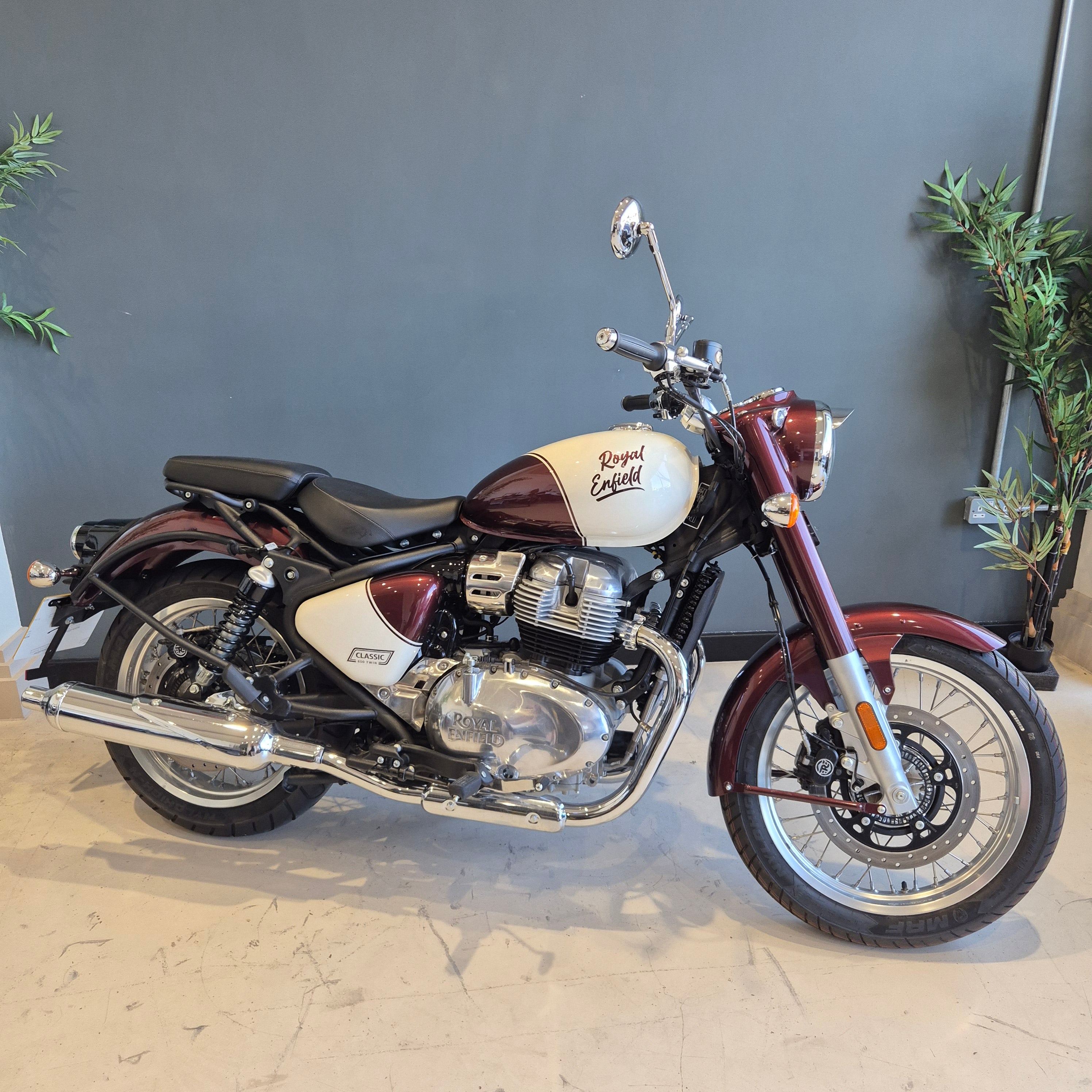 Royal Enfield Classic 650 - Vallam Red - PreLoved - Krazy Horse