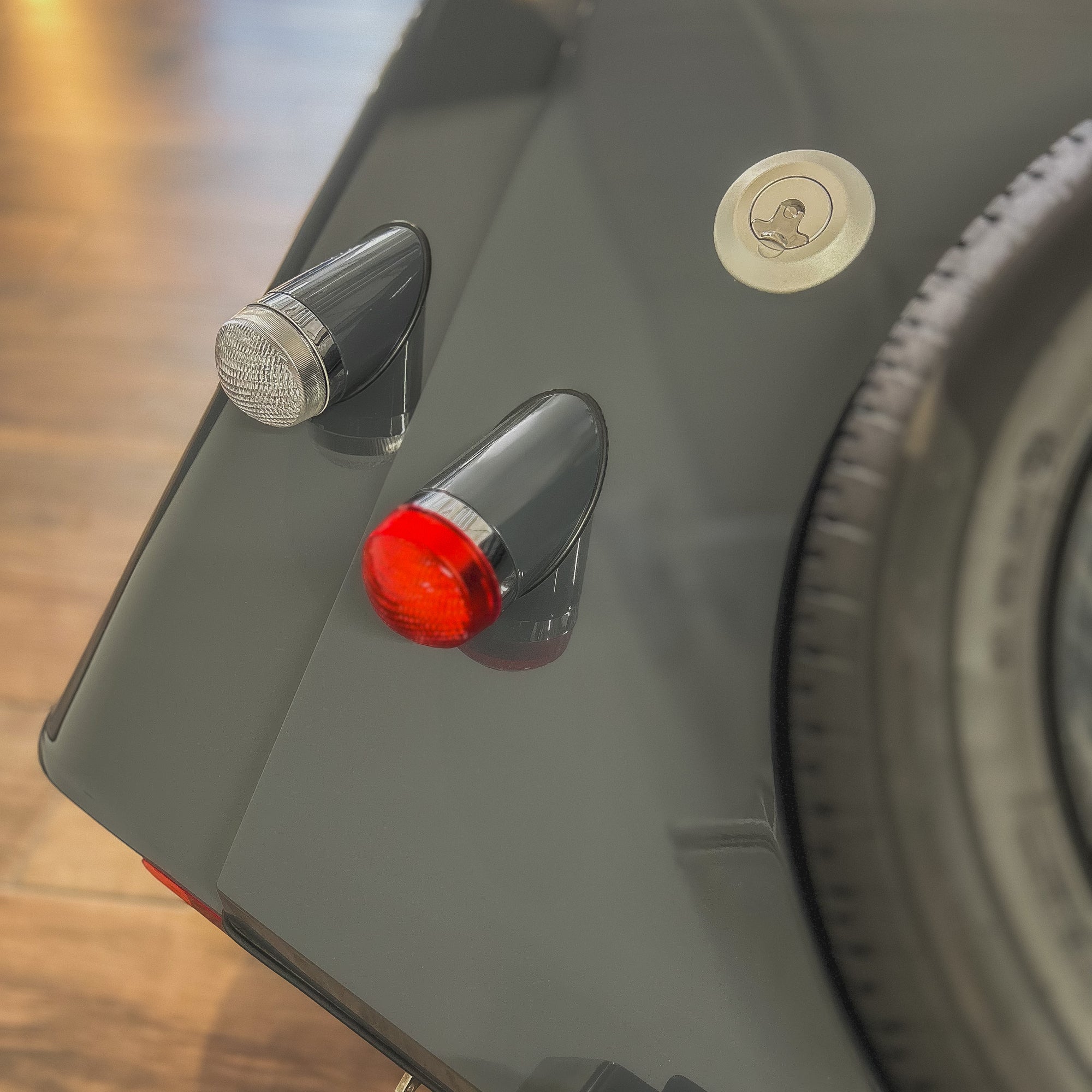 Morgan Plus Four auto - Vintage Dark Grey