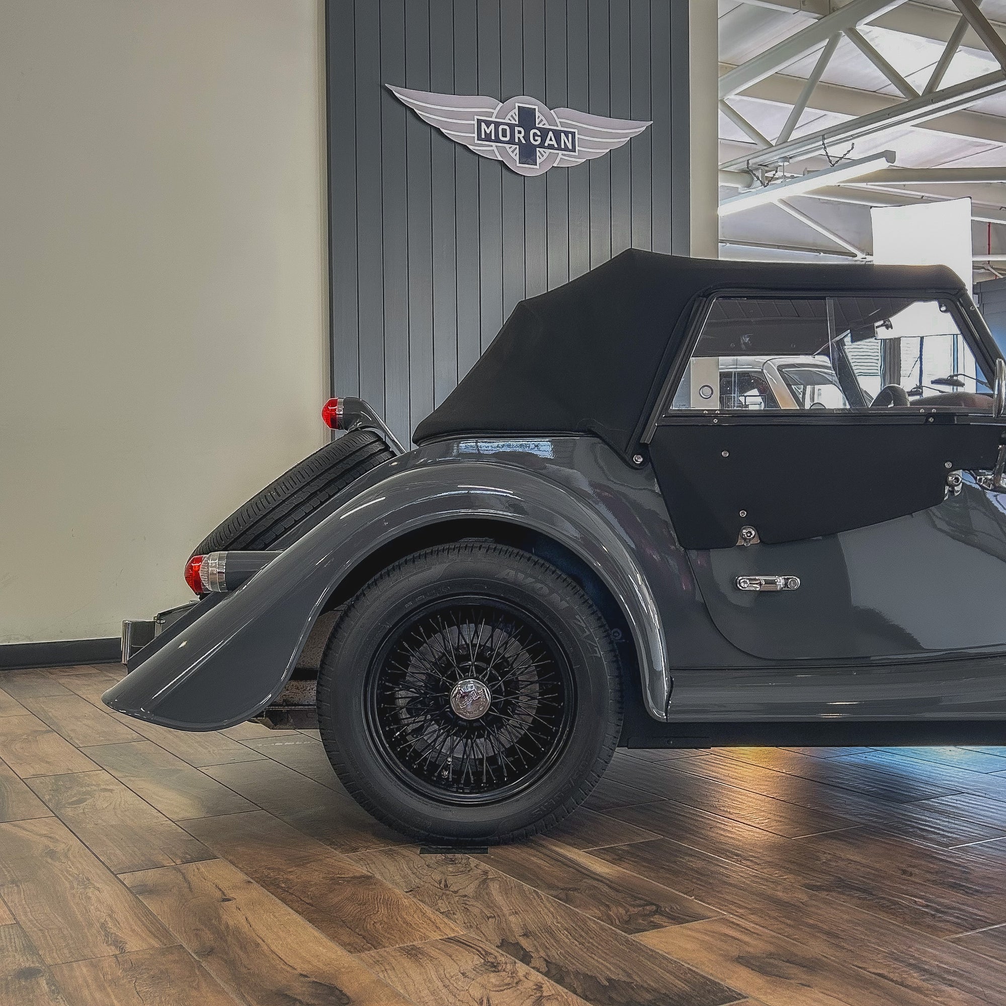 Morgan Plus Four auto - Vintage Dark Grey