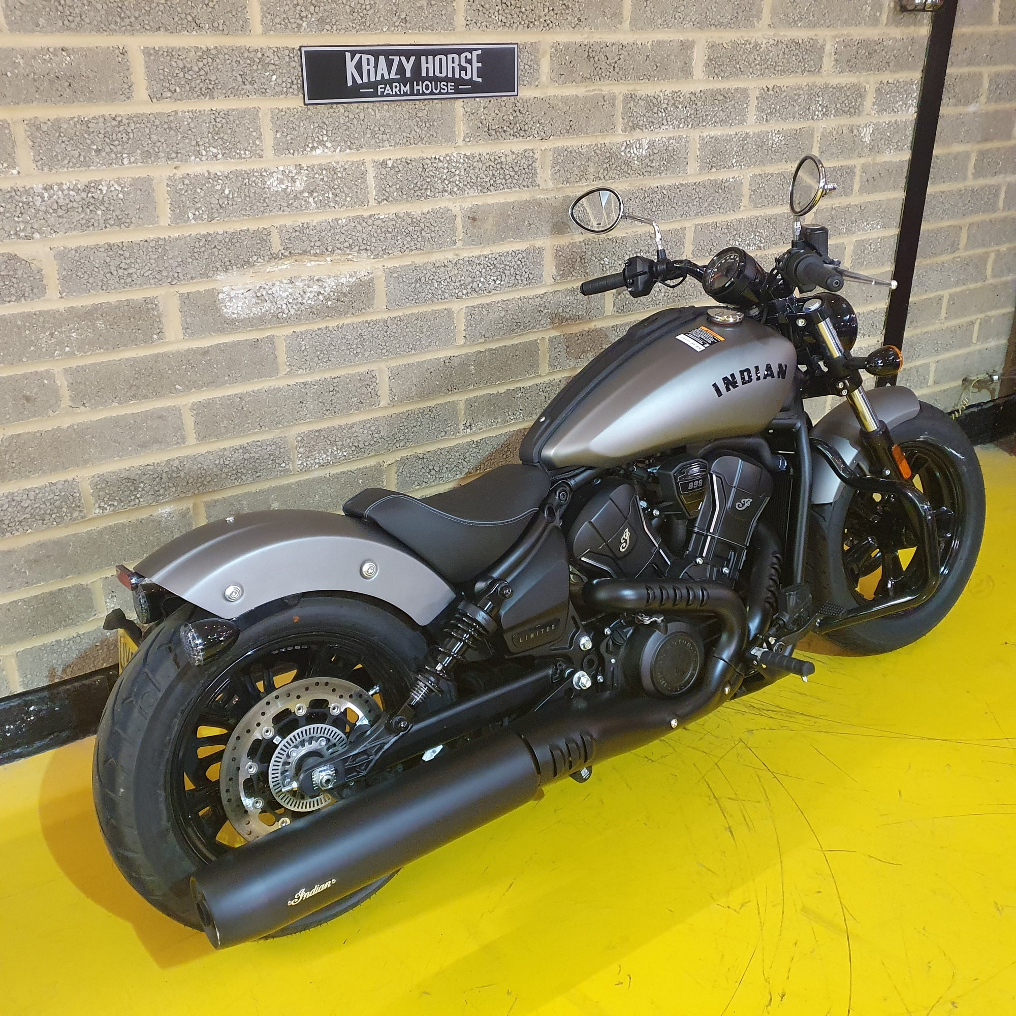 2025 Indian Scout Bobber Sixty Limited - Heavy Metal