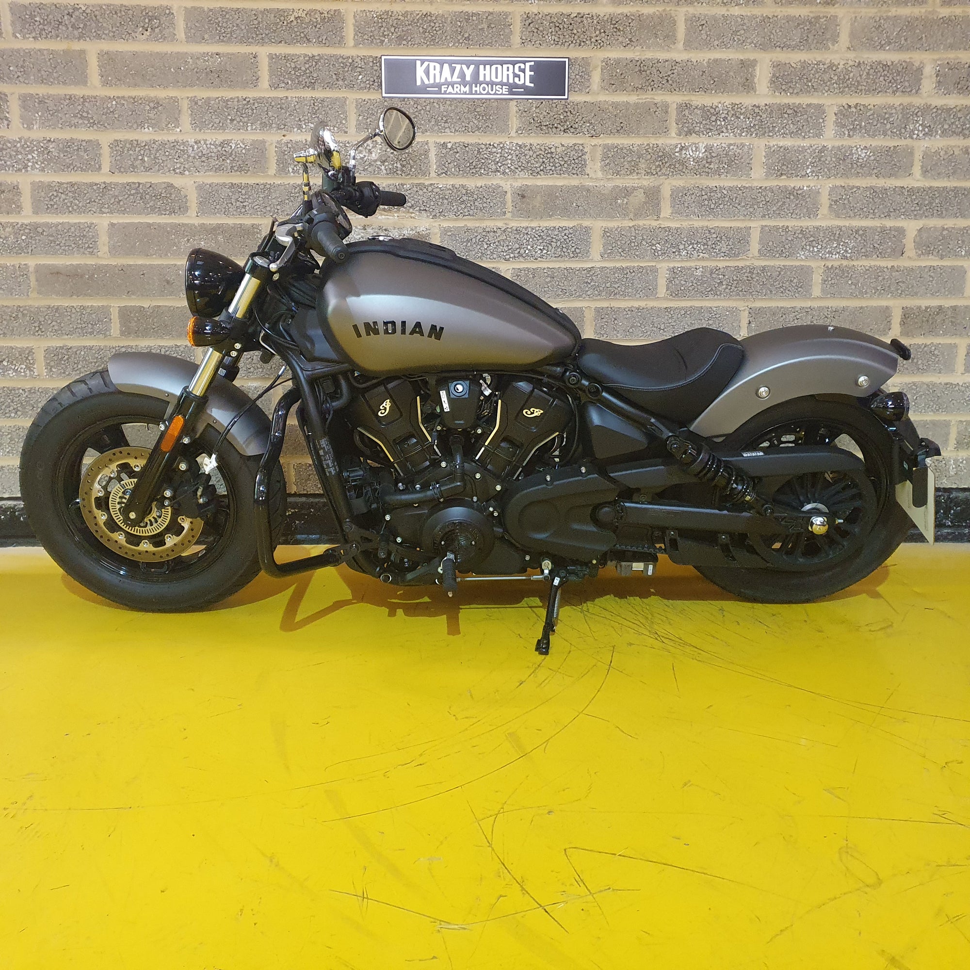 2025 Indian Scout Bobber Sixty Limited - Heavy Metal