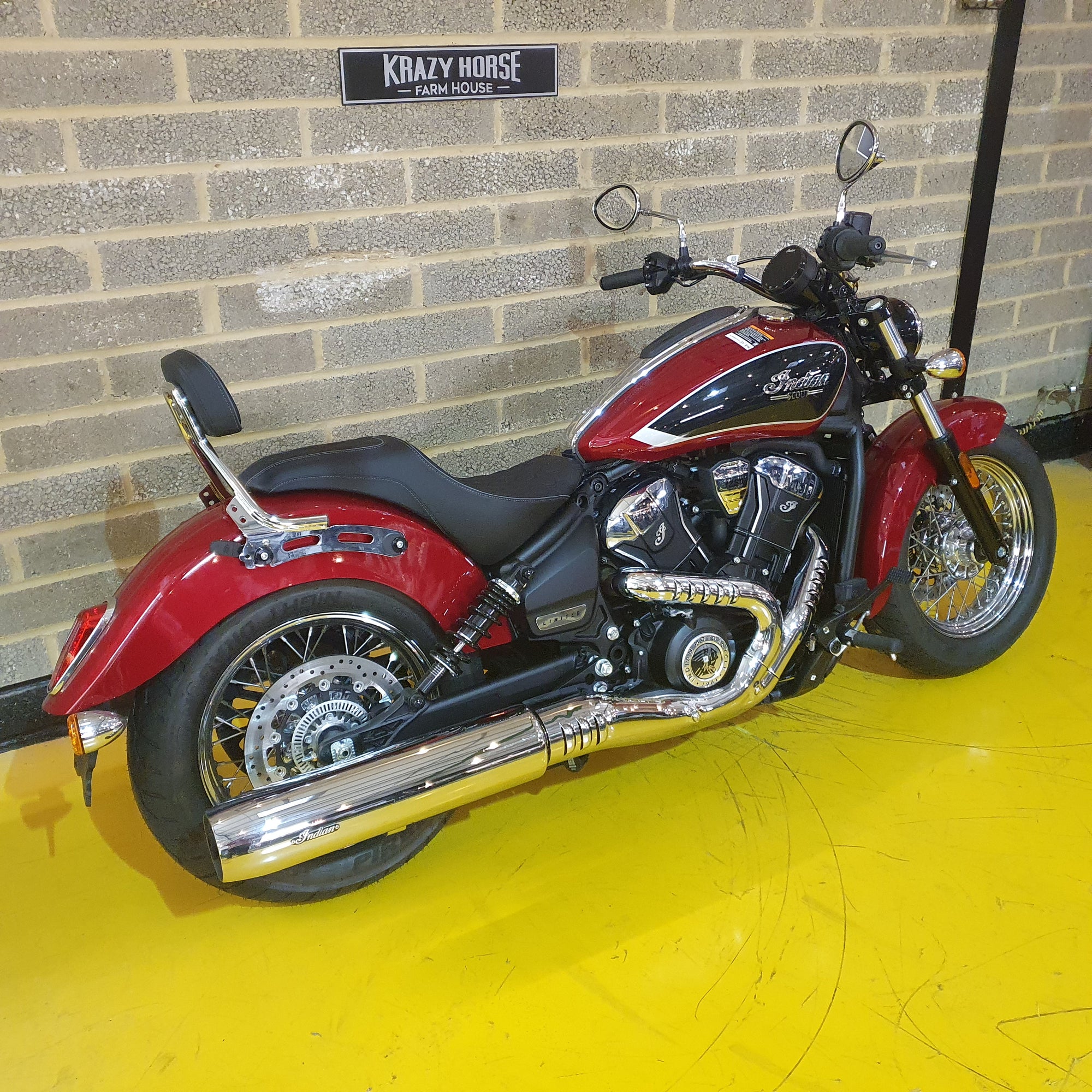 2025 Scout Classic Limited +Tech - Sunset Red Metallic