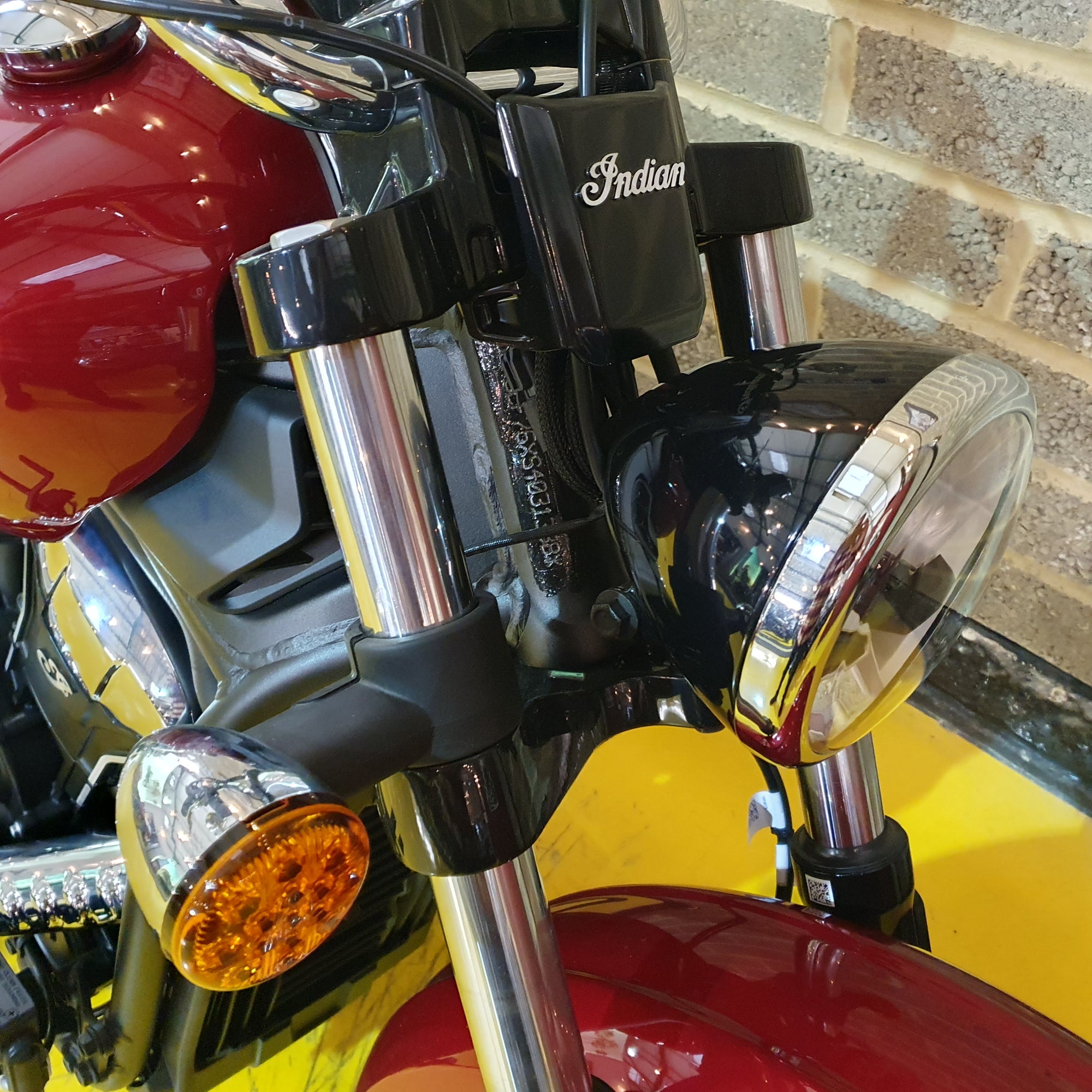 2025 Scout Classic Limited +Tech - Sunset Red Metallic