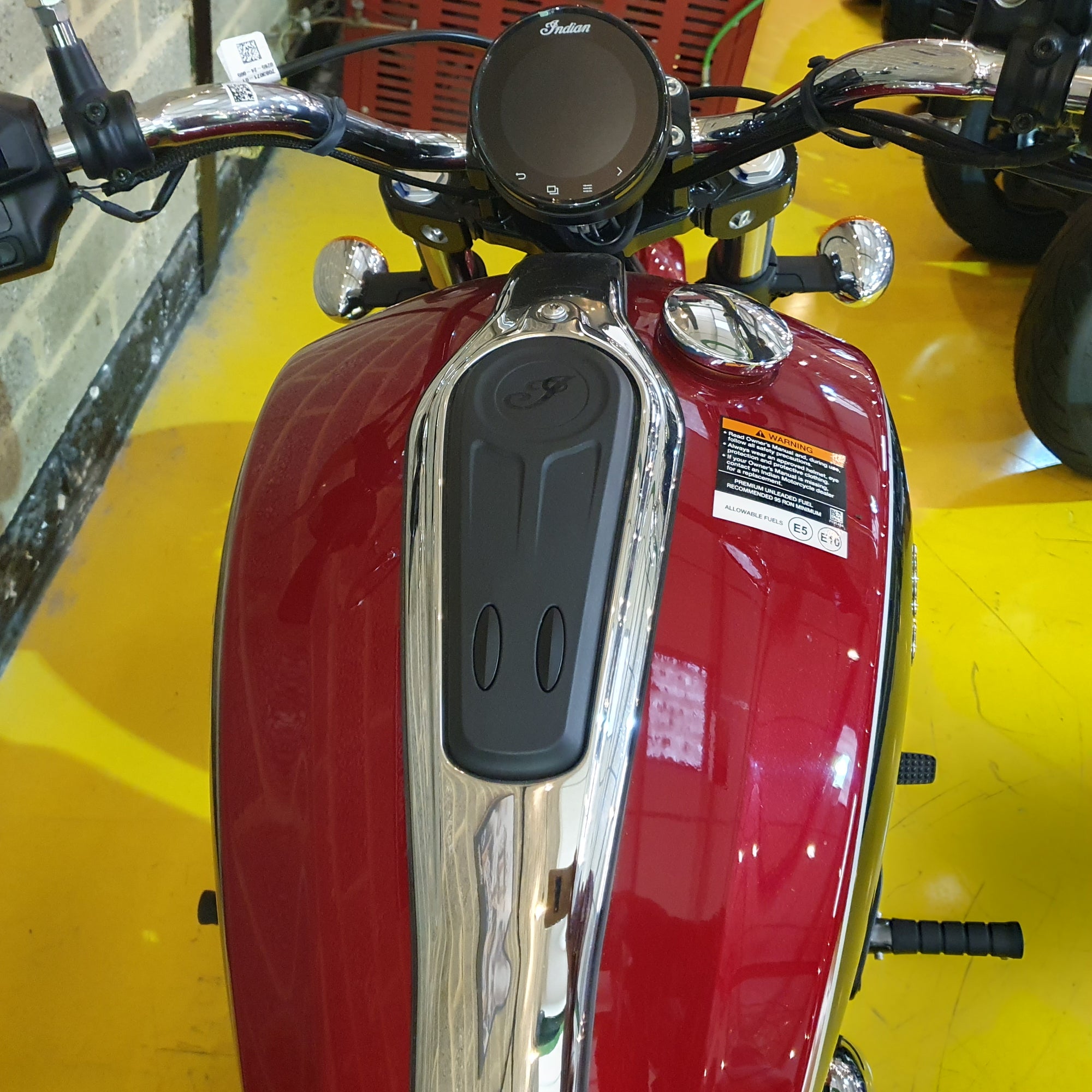 2025 Scout Classic Limited +Tech - Sunset Red Metallic