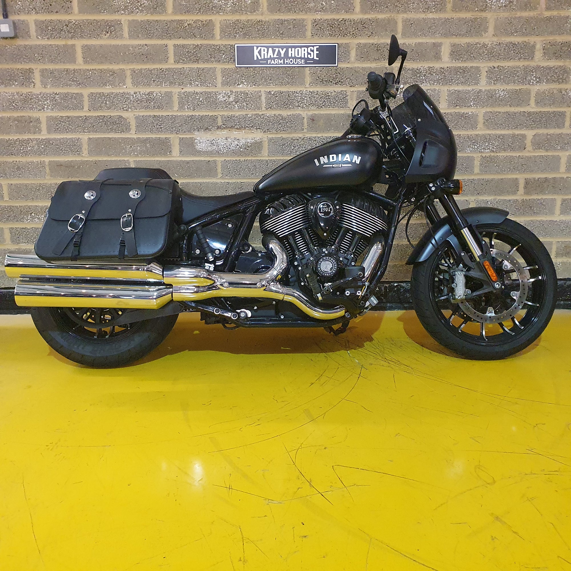 Indian Sport Chief - Black Smoke - PreLoved