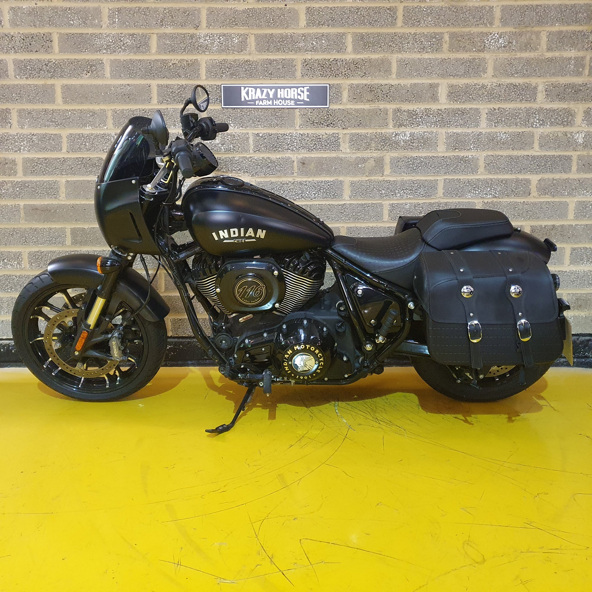 Indian Sport Chief - Black Smoke - PreLoved