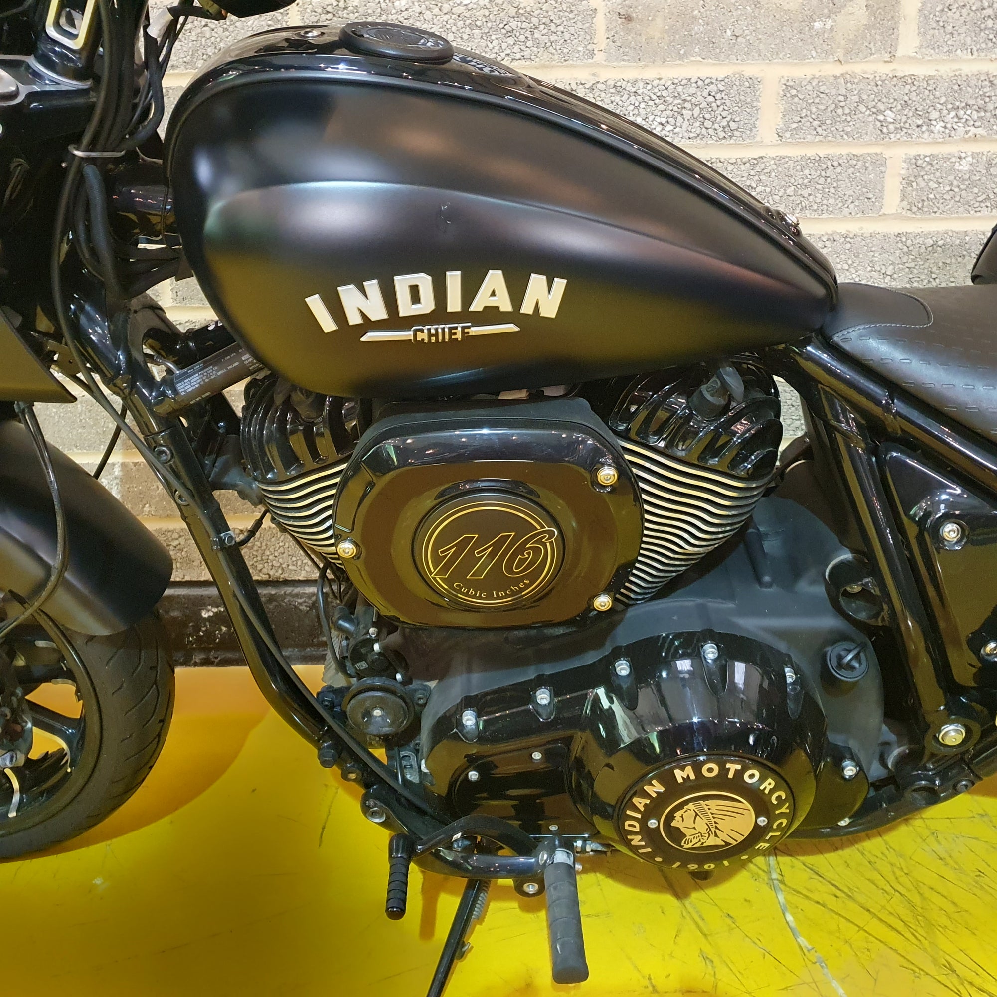 Indian Sport Chief - Black Smoke - PreLoved