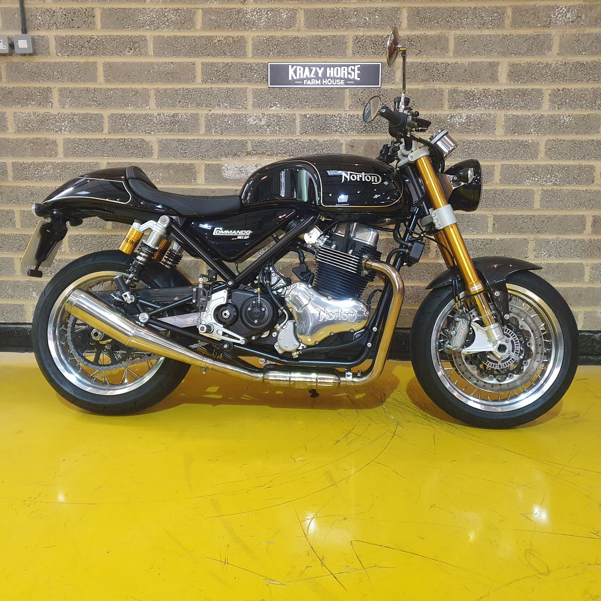Norton Commando 961 Sport - Matrix Black - PreLoved