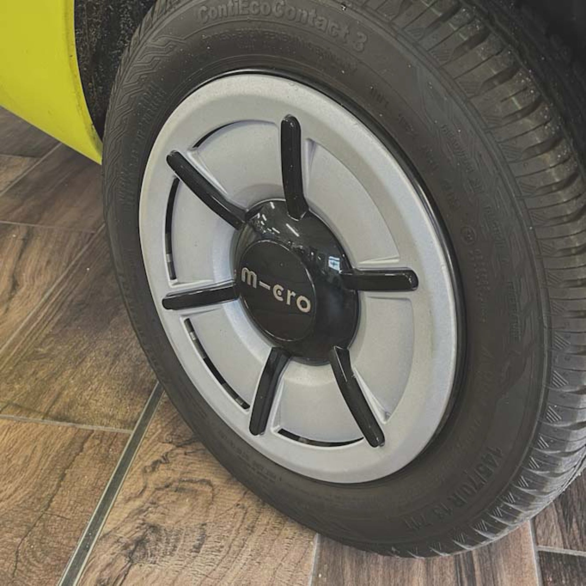 Microlino - Premium cool (A/C) and connect Package - Bespoke Factory Paint