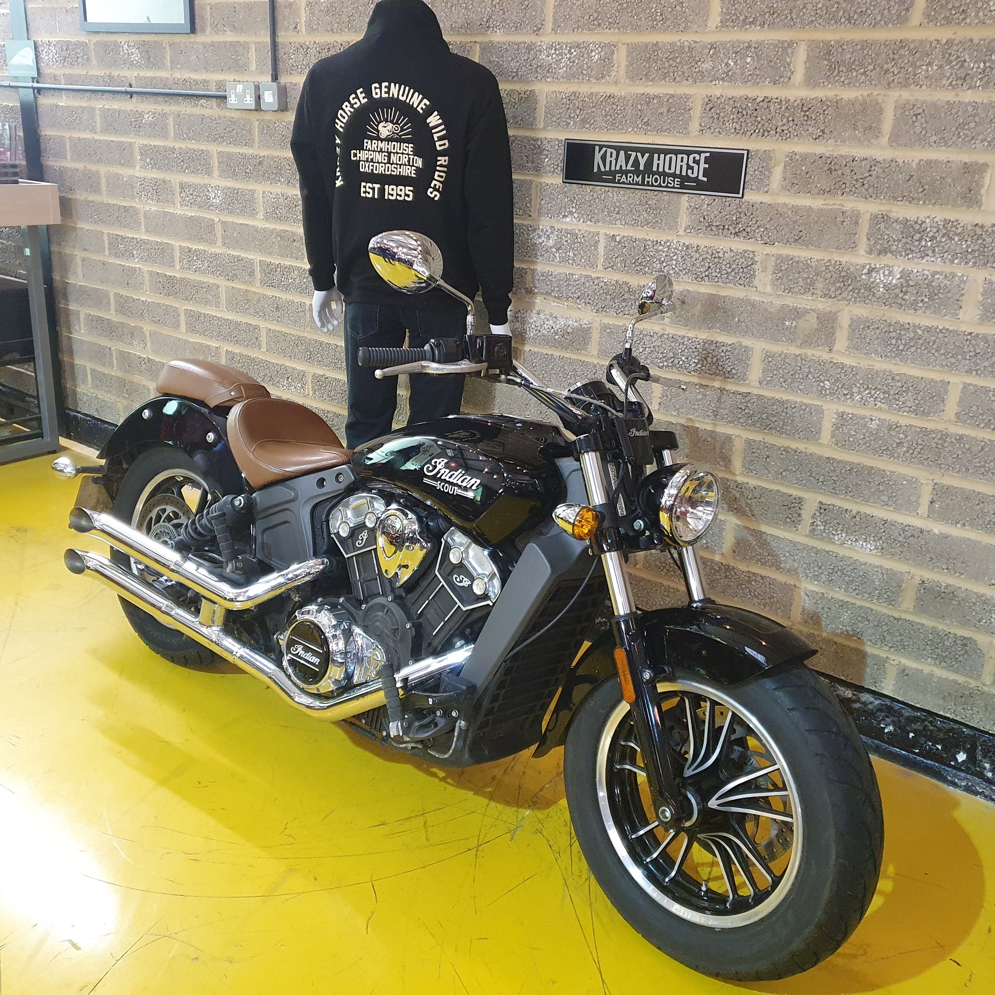 Indian Scout - Thunder Black