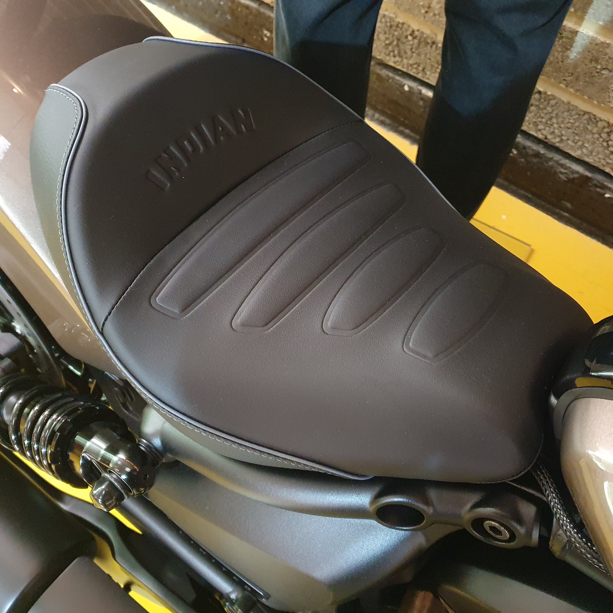 2025 Scout Bobber Limited +Tech - Nara Bronze Metallic