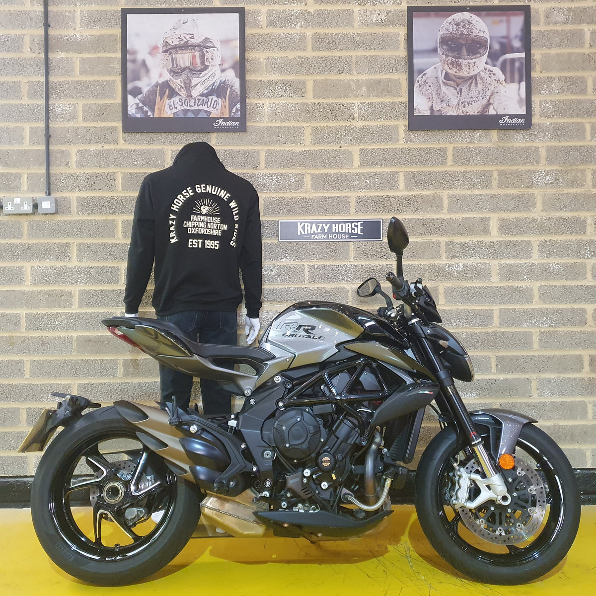 MV Agusta Brutale 800 RR - Carbon Black/Aviation Grey -  PreLoved