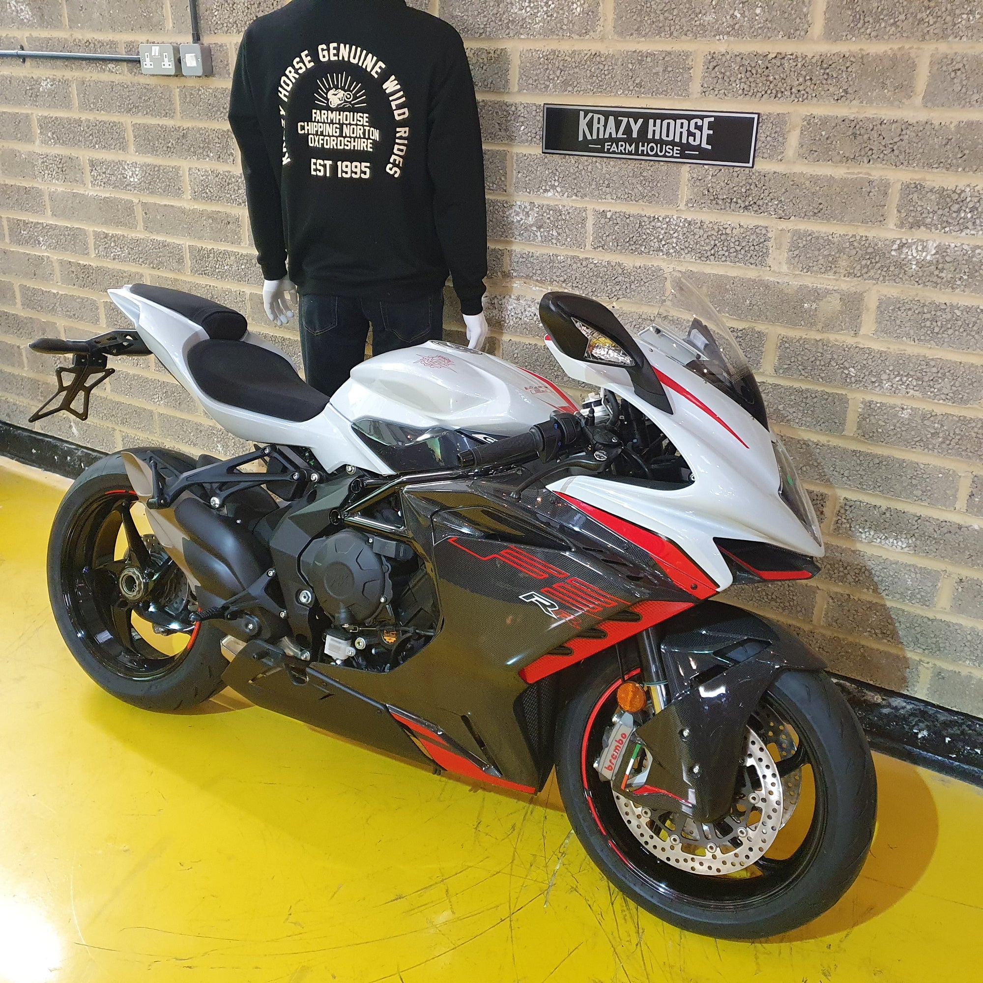 MV Agusta F3 RR - Surreal White & Mamba Red