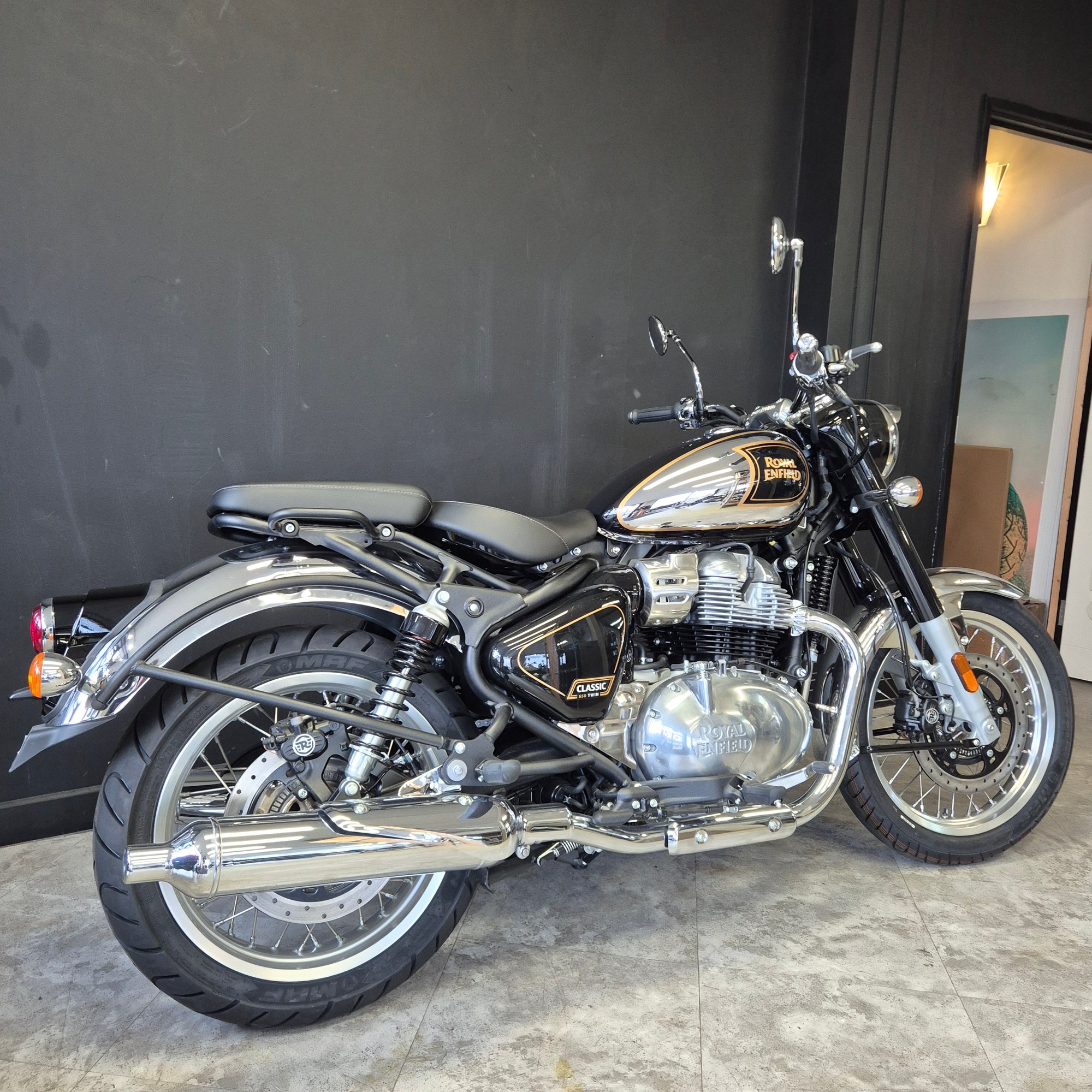 Royal Enfield Classic 650 Chrome -  Black/Chrome