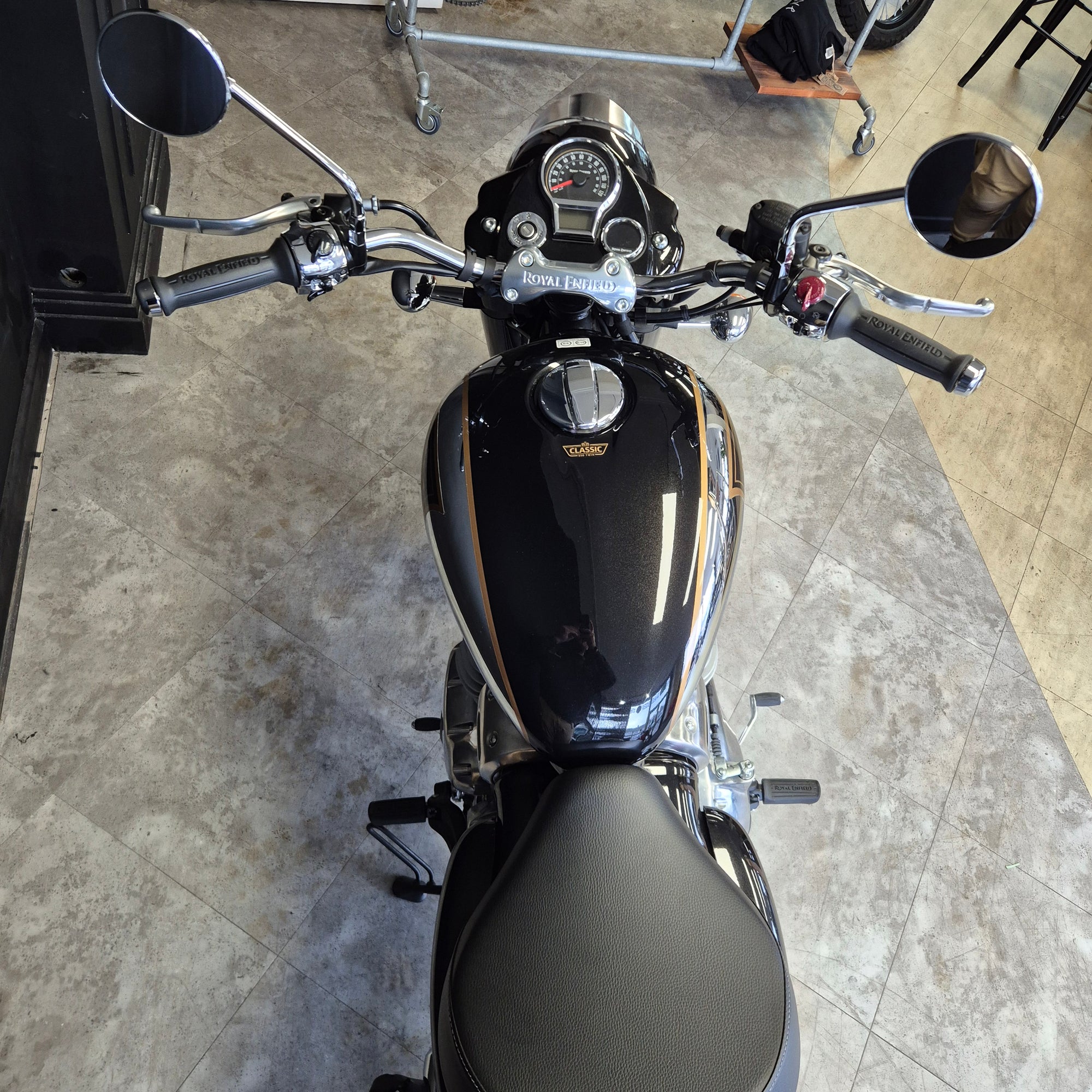 Royal Enfield Classic 650 Chrome -  Black/Chrome