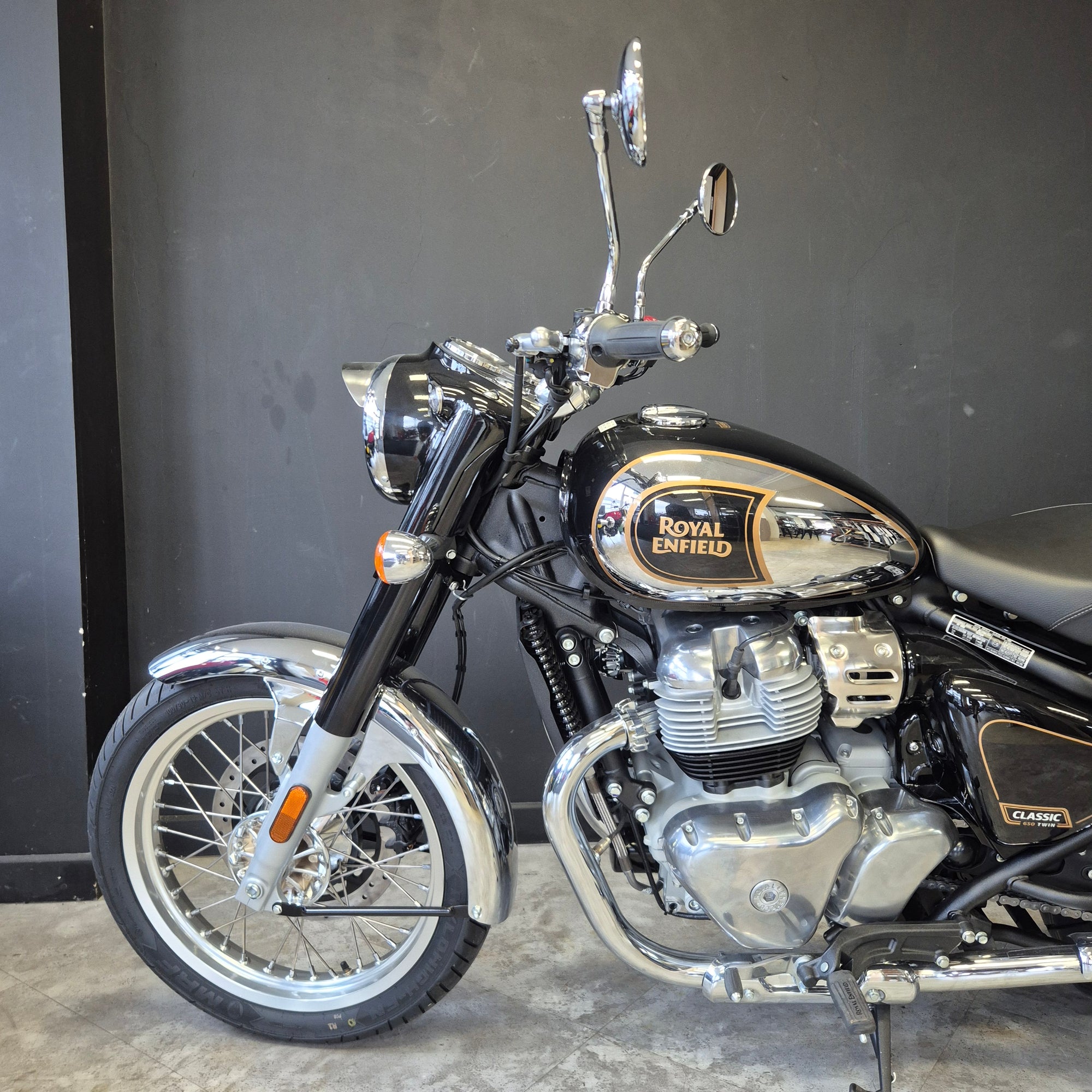 Royal Enfield Classic 650 Chrome -  Black/Chrome