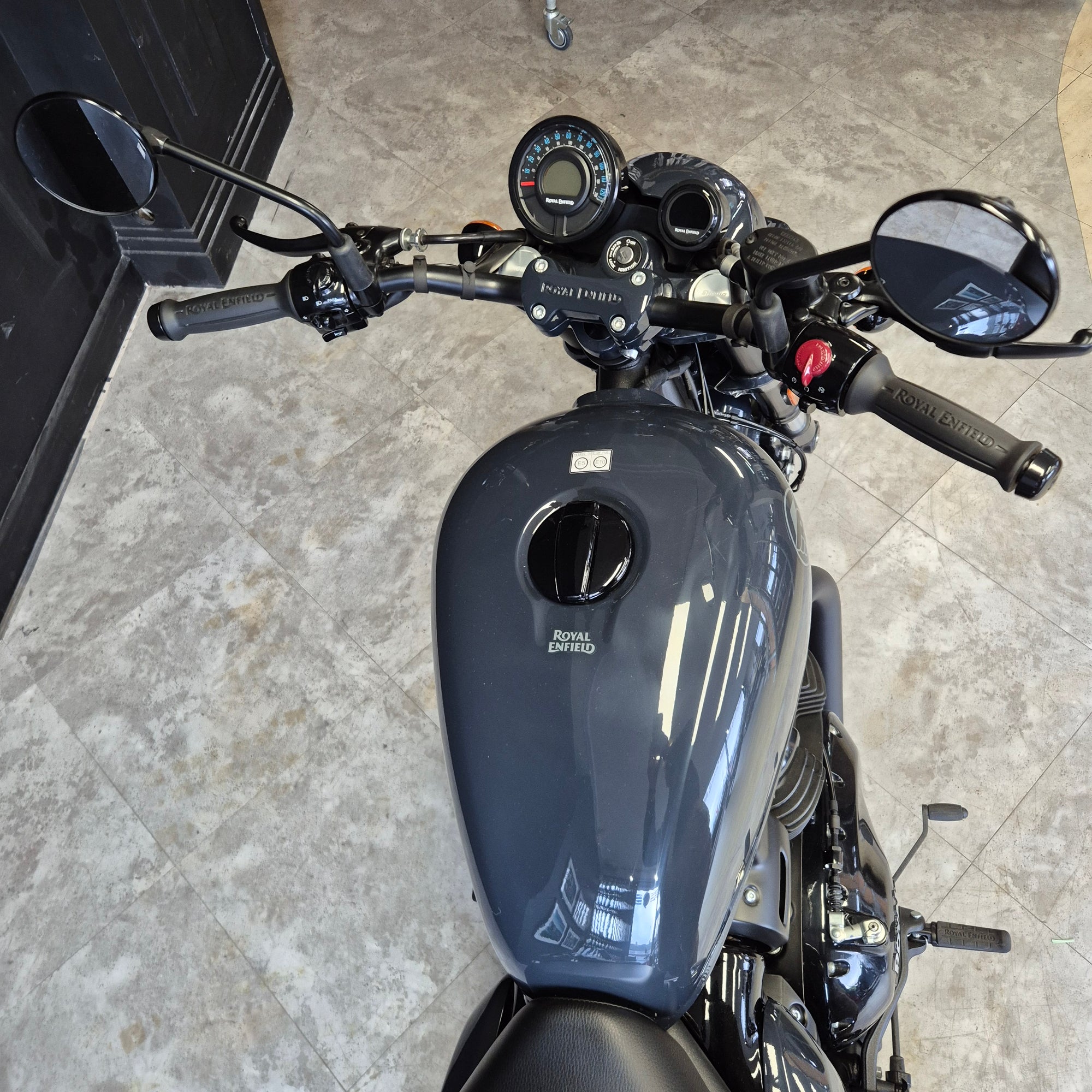 Royal Enfield Shotgun 650 - Sheet Metal Grey