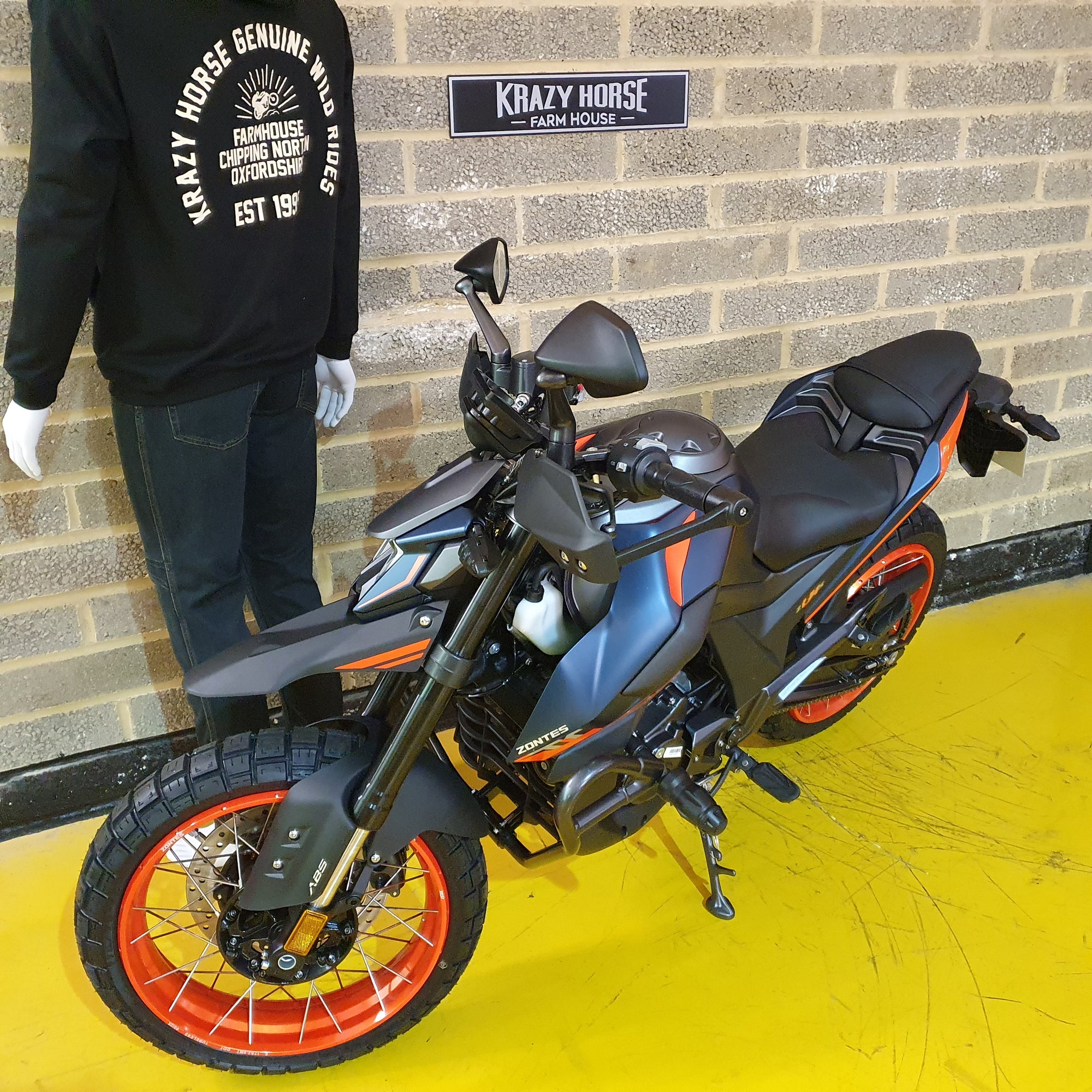 Zontes ZT125 U1 - Blue/Orange