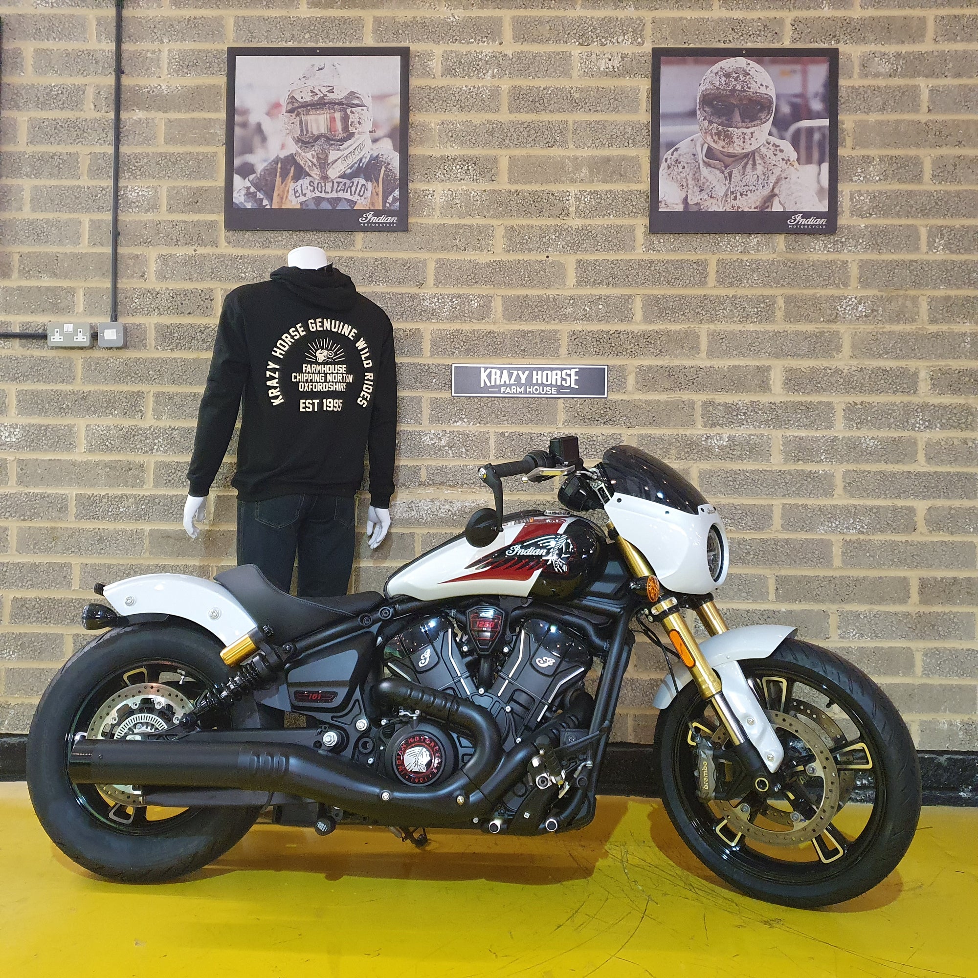 2025 Scout 101 - Ghost White Metallic - Preloved