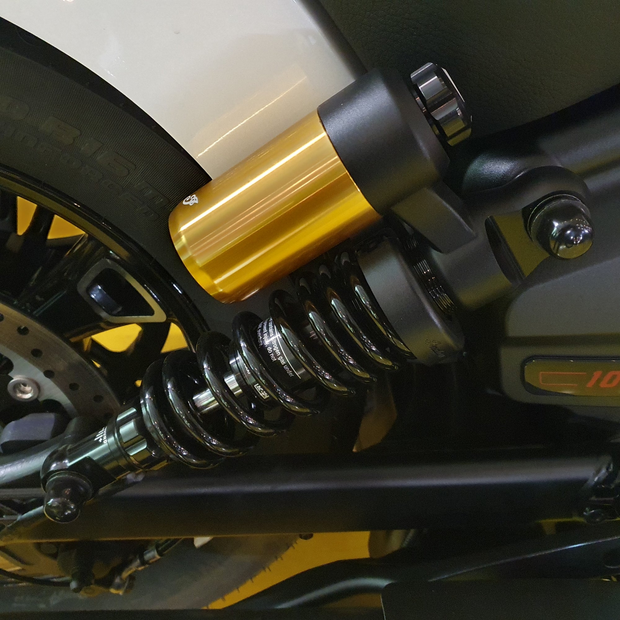 2025 Scout 101 - Ghost White Metallic - Preloved