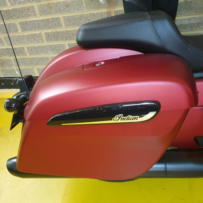 Indian Chieftain Dark Horse Power Plus 112 - Sunset Red Smoke