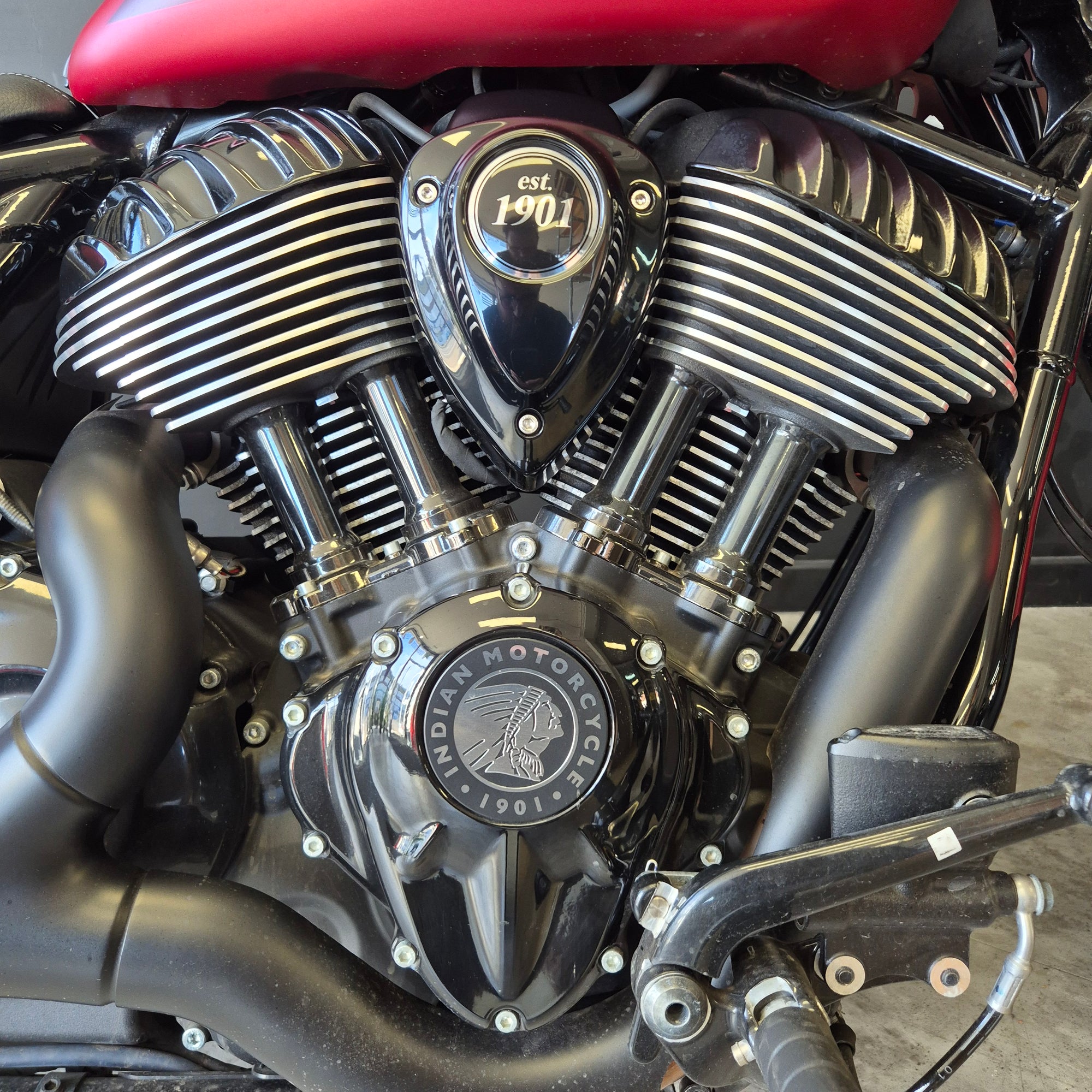 Indian Sport Chief RT - Sunset Red Smoke