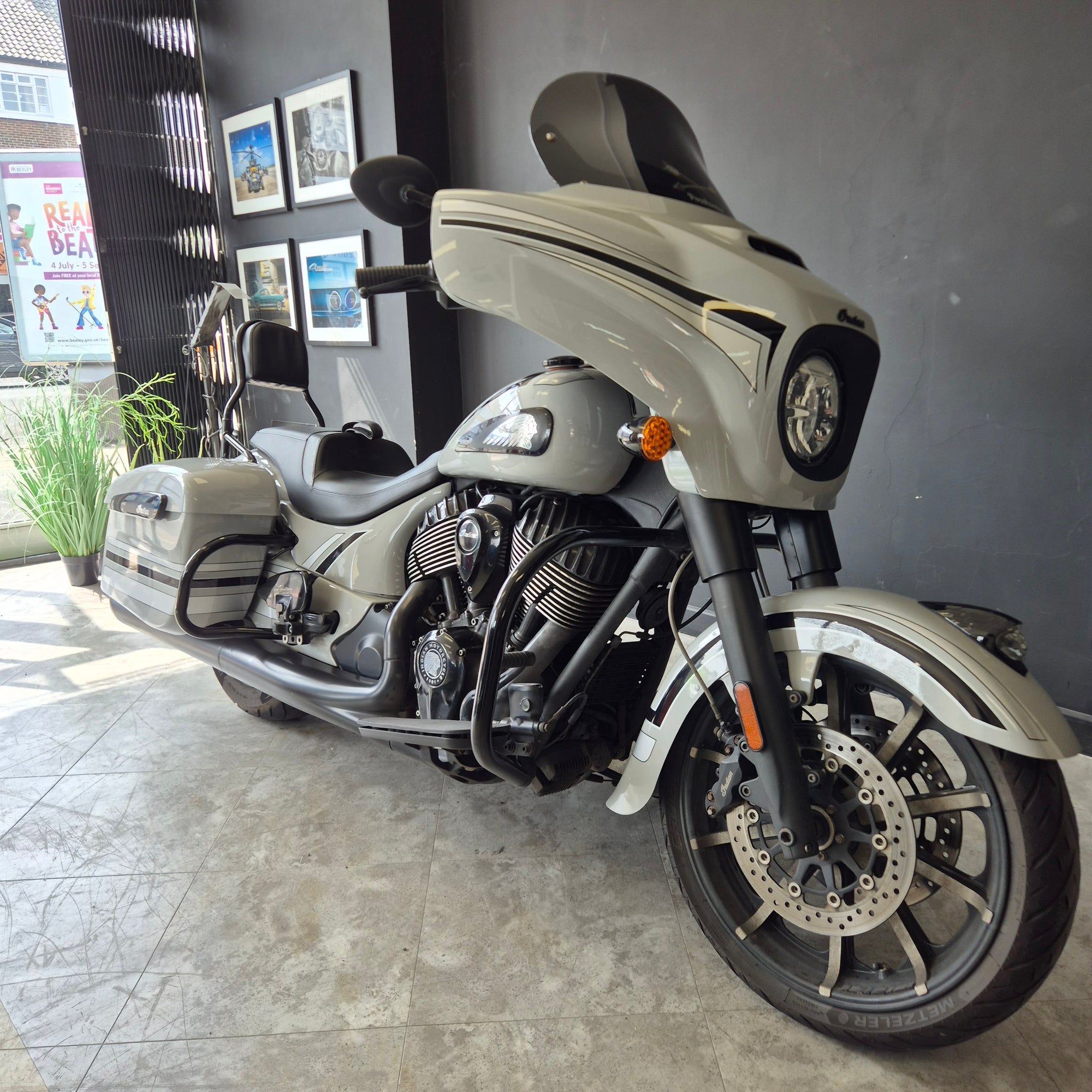 2020 Indian Chieftain Dark Horse 116 - Ghost Grey w/Graphics - Preloved