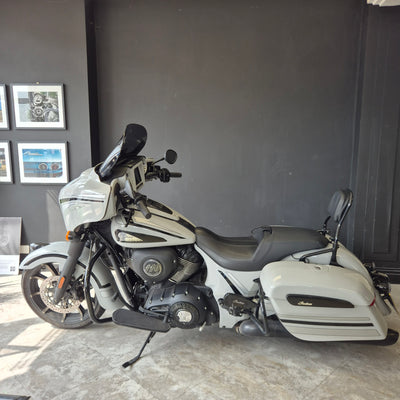 2020 Indian Chieftain Dark Horse 116 - Ghost Grey w/Graphics - Preloved