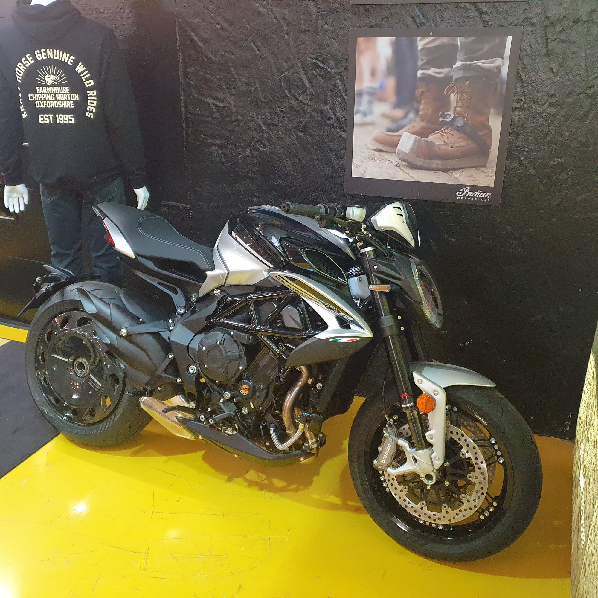 Dragster 800 RR - Carbon Black Ago Silver