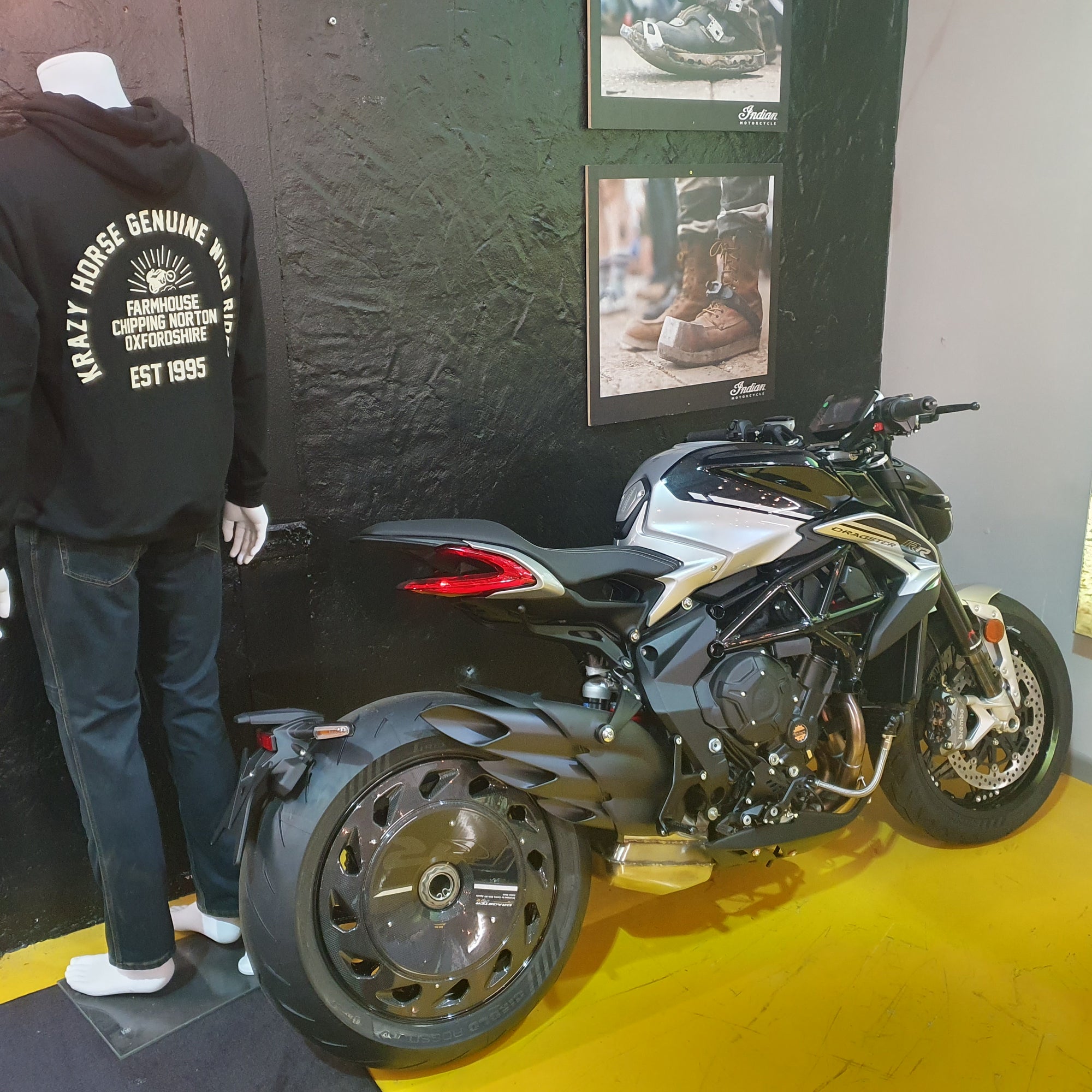 Dragster 800 RR - Carbon Black Ago Silver