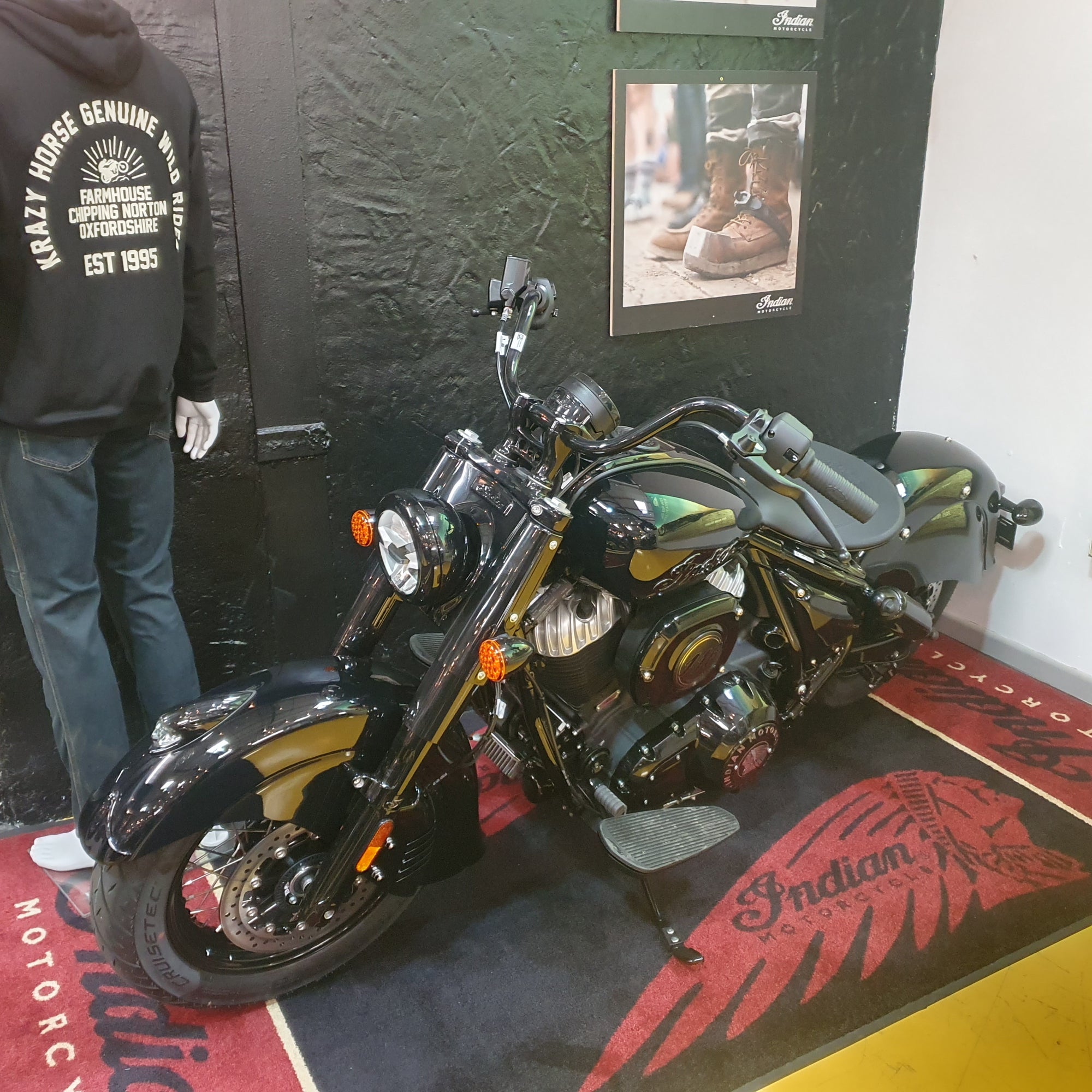 Indian Chief Vintage - Black Metallic